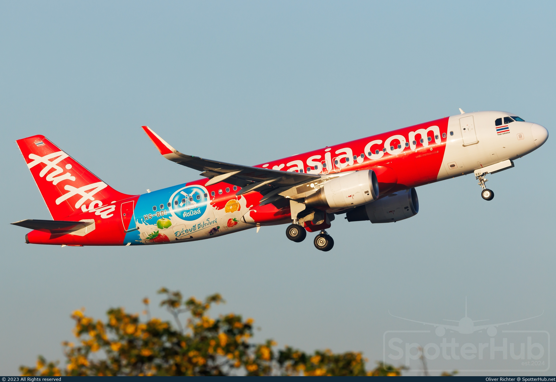 Photo of HS-BBI - Airbus A320-216 operated by Thai AirAsia