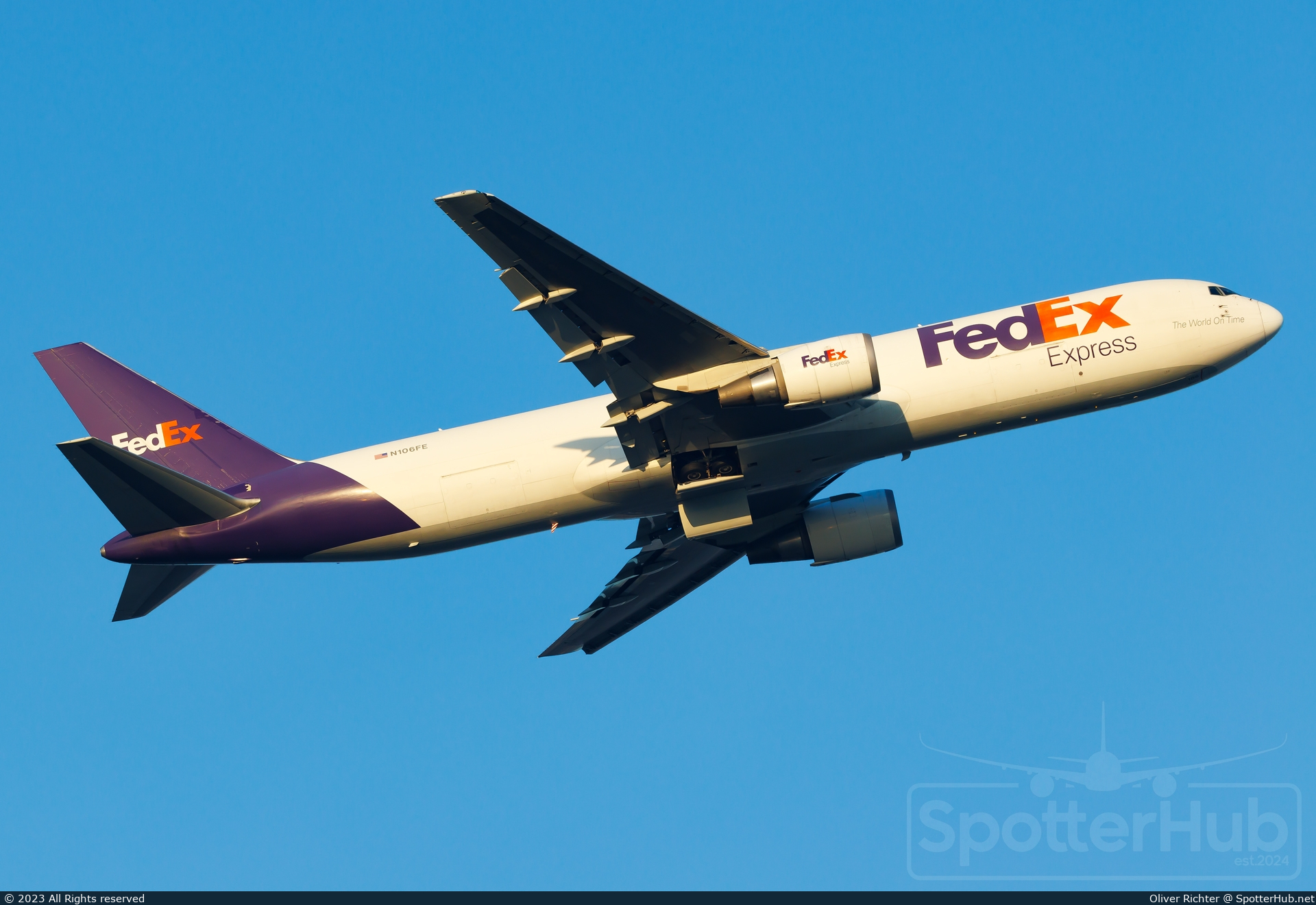 Photo of N106FE - Boeing 767-3S2F operated by FedEx