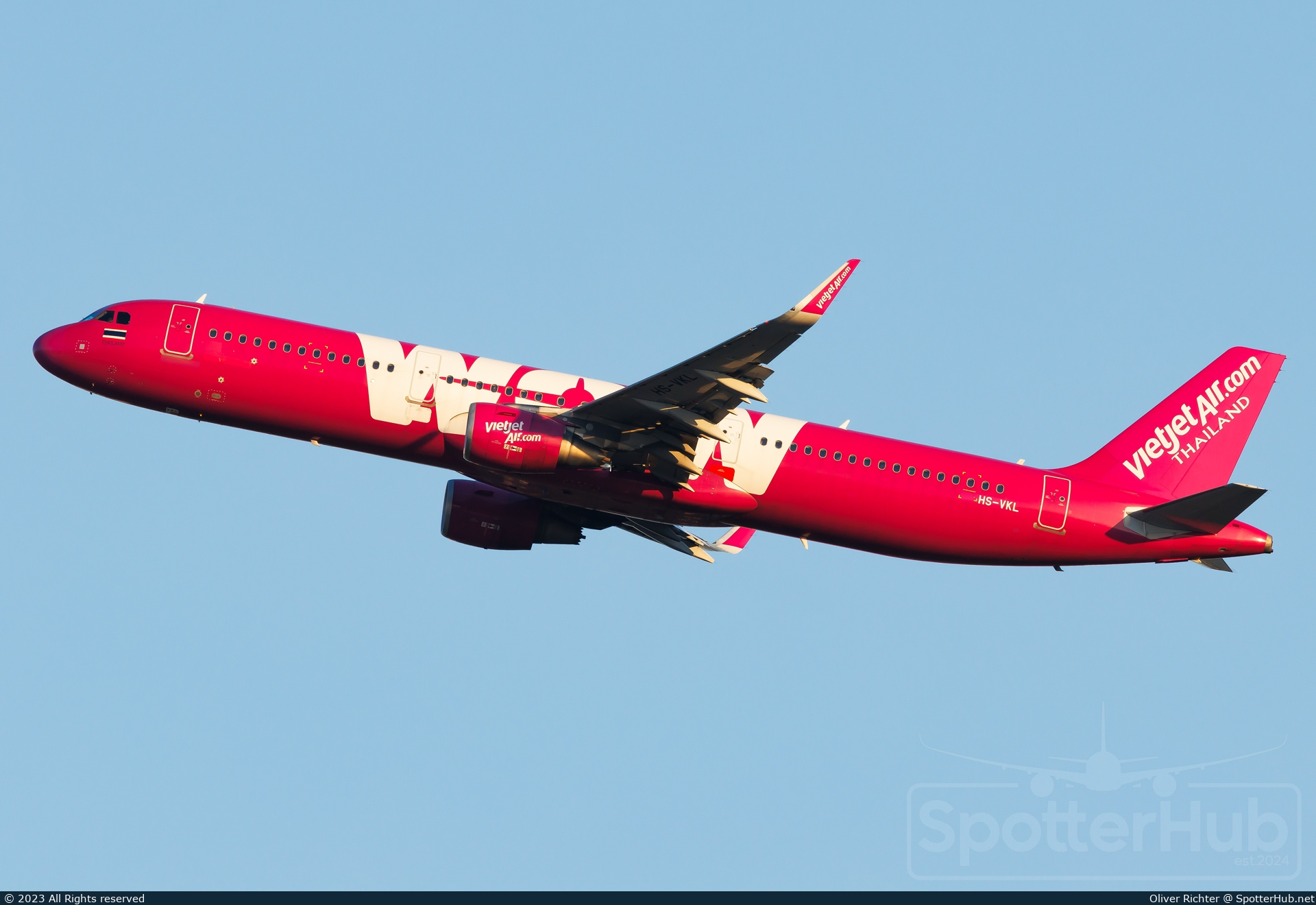 Photo of HS-VKL - Airbus A321-211 operated by Thai VietJet Air