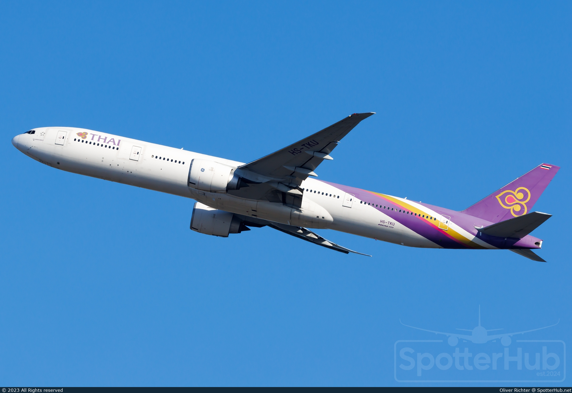 Photo of HS-TKU - Boeing 777-3D7(ER) operated by Thai Airways International