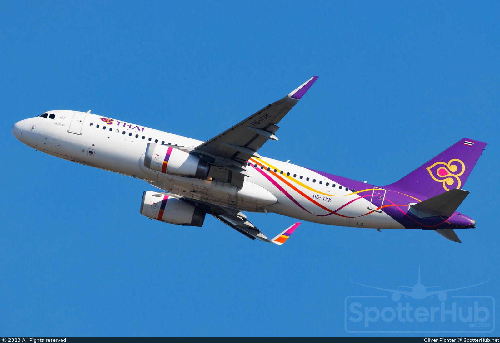 Photo of HS-TXK - Airbus A320-232 operated by Thai Airways International