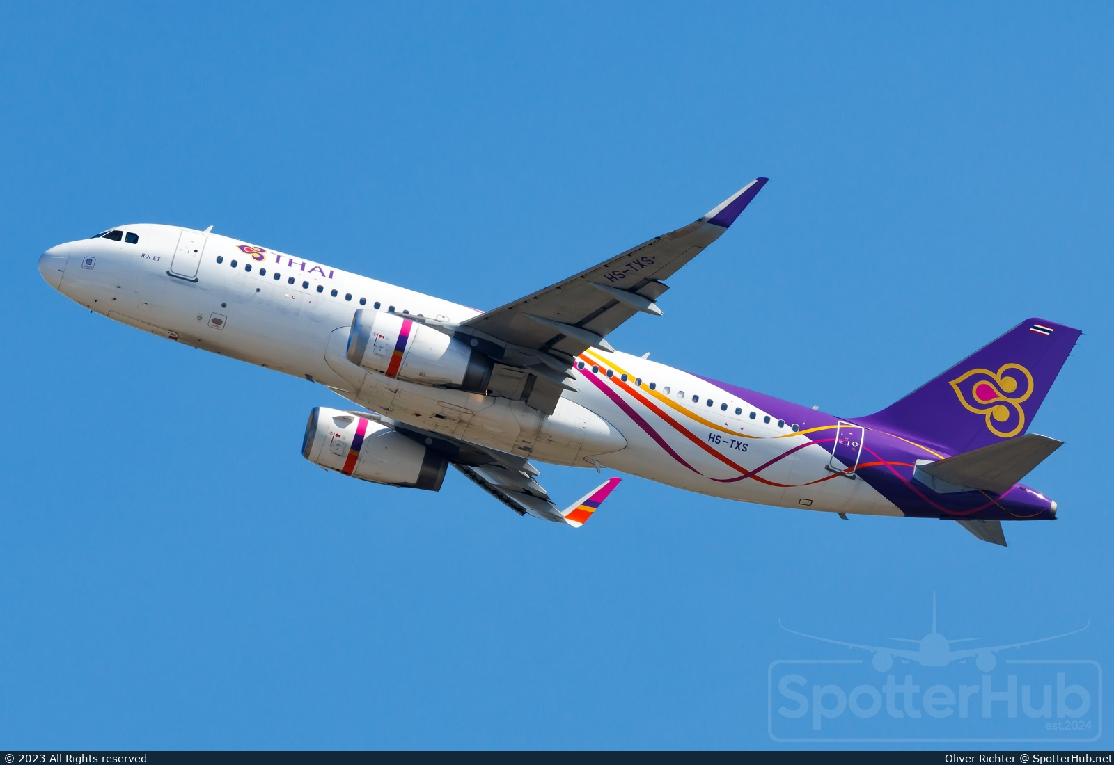 Photo of HS-TXS - Airbus A320-232 operated by Thai Airways International