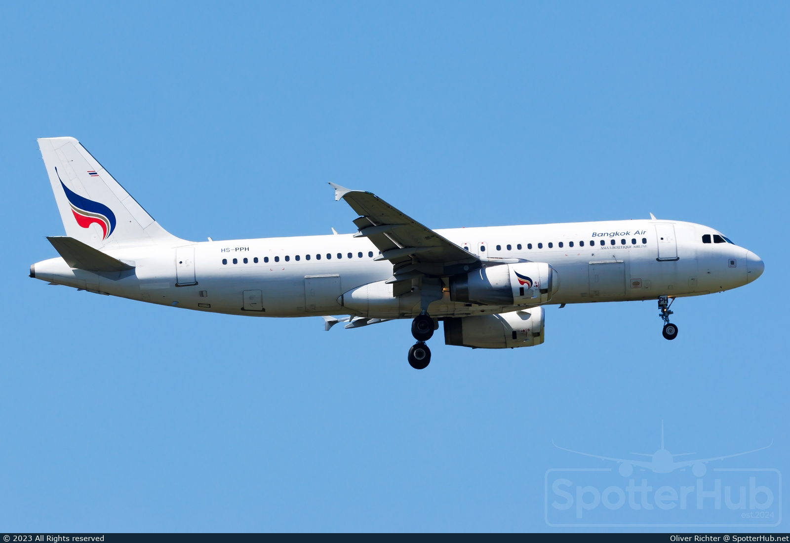 Photo of HS-PPH - Airbus A320-232 operated by Bangkok Airways