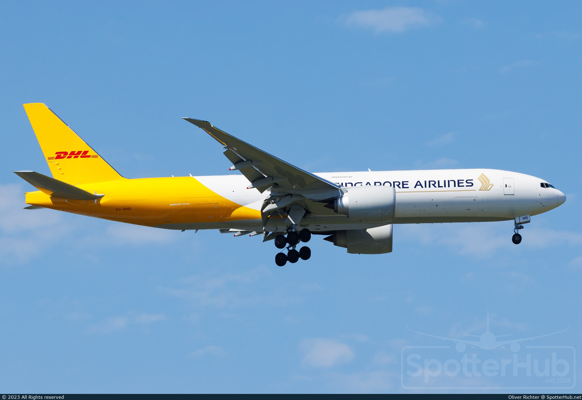Photo of 9V-DHD - Boeing 777-F operated by Singapore Airlines Cargo