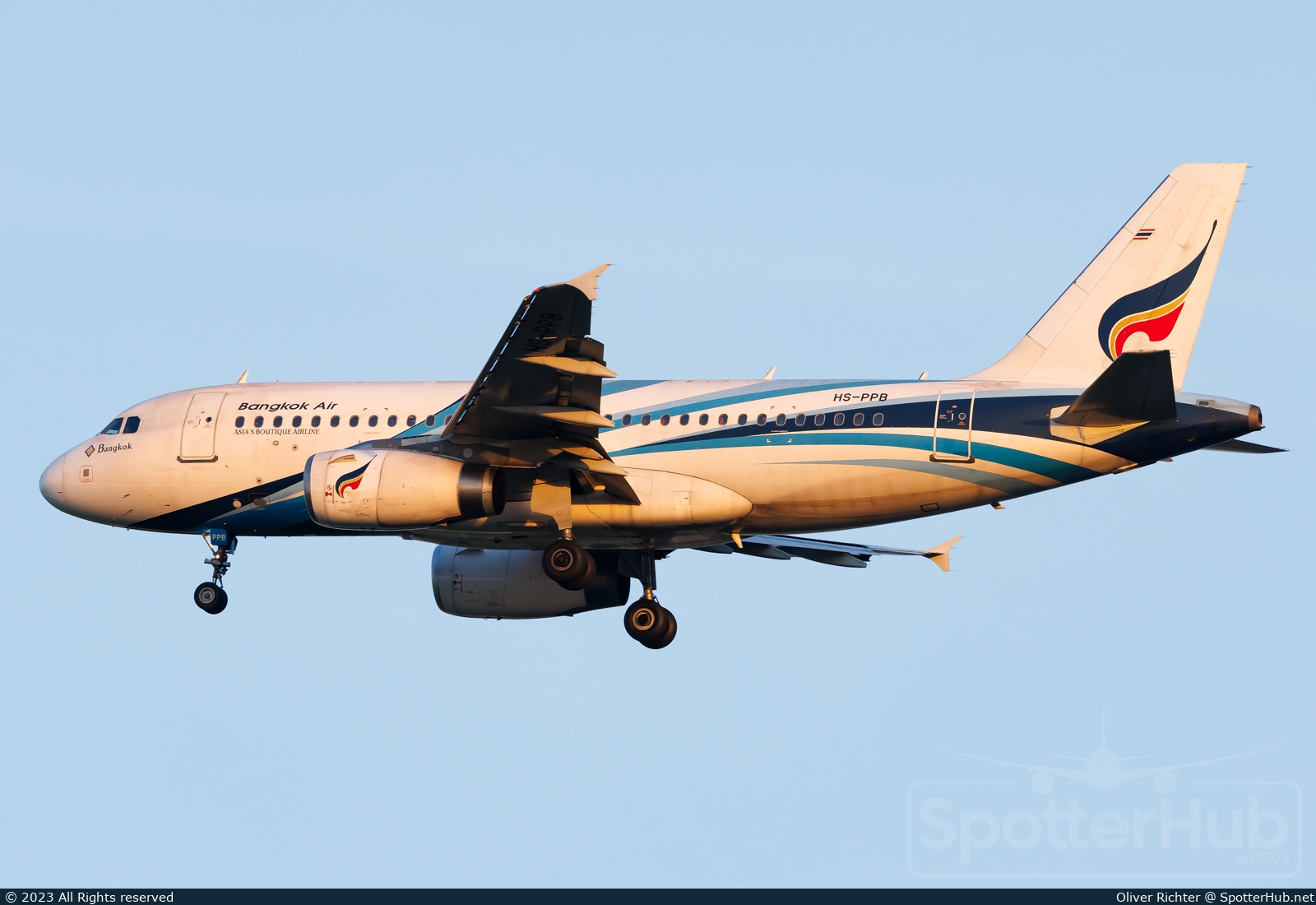 Photo of HS-PPB - Airbus A319-132 operated by Bangkok Airways