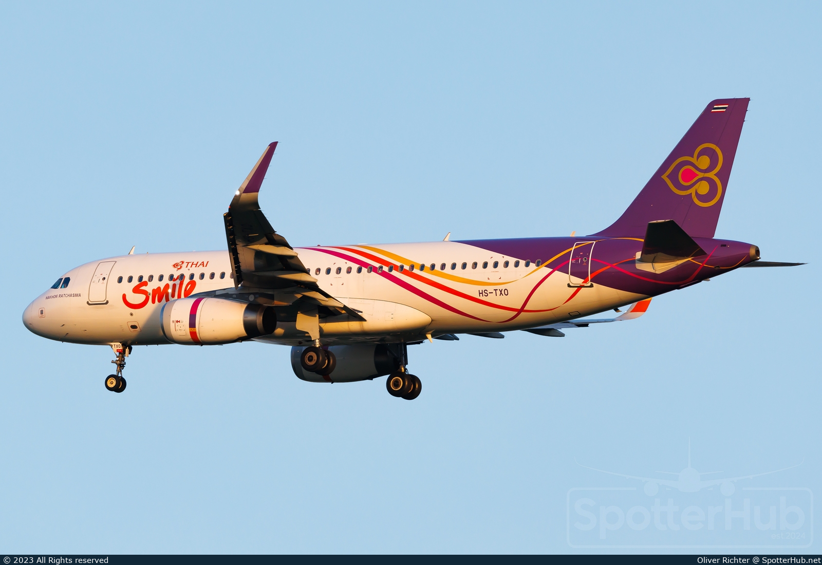 Photo of HS-TXO - Airbus A320-232 operated by Thai Smile