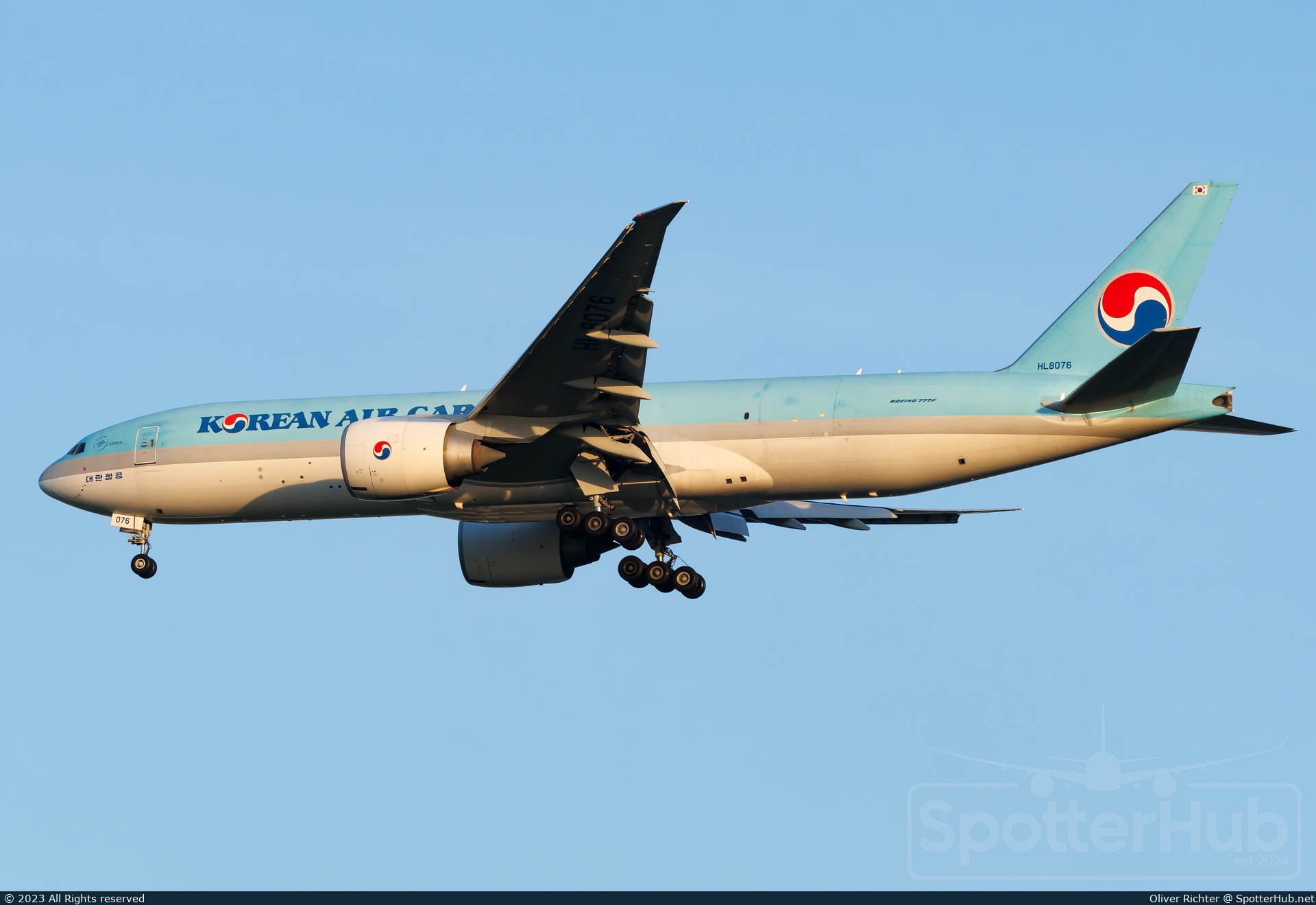 Photo of HL8076 - Boeing 777-FEZ operated by Korean Air Cargo