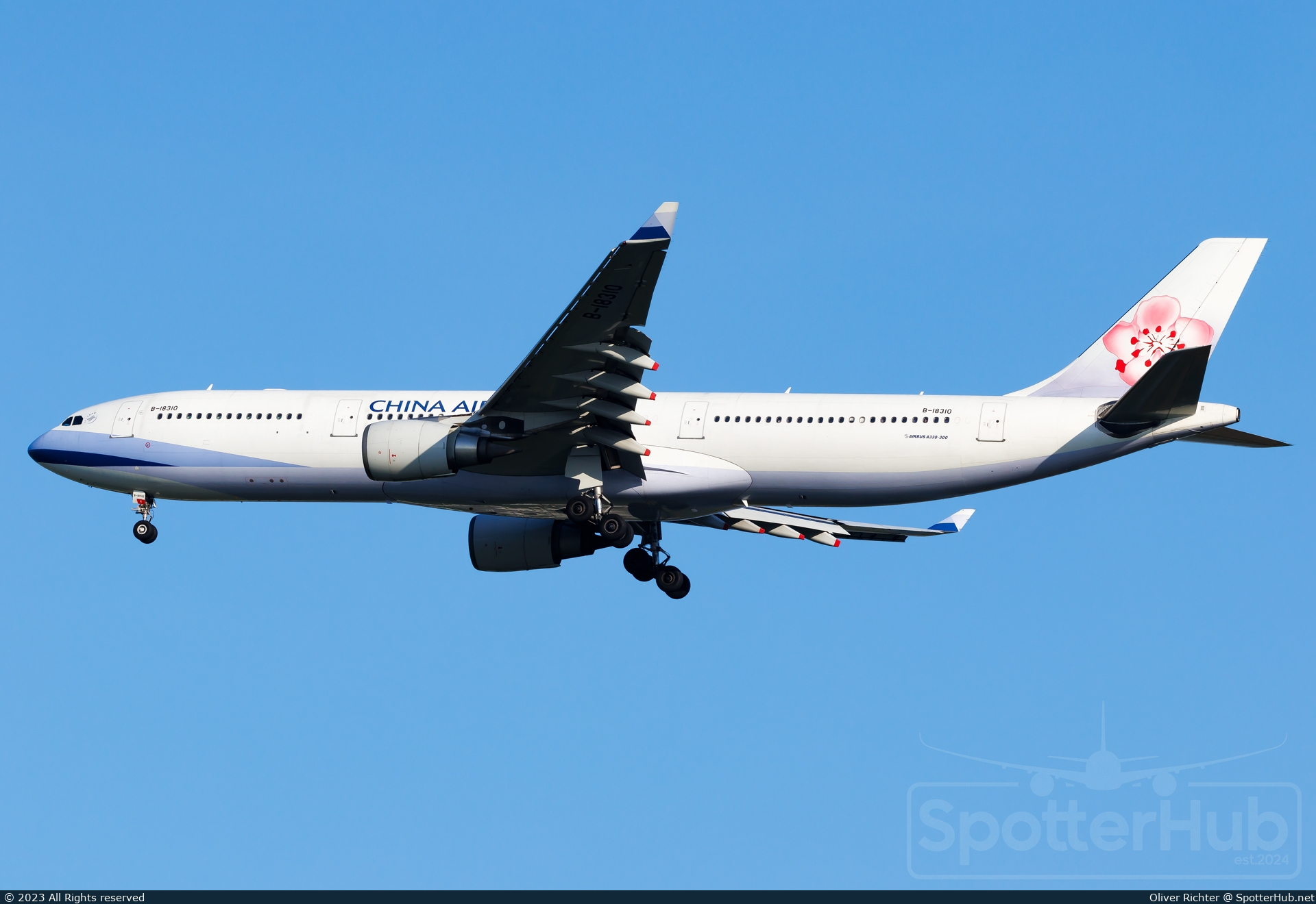 Photo of B-18310 - Airbus A330-302 operated by China Airlines