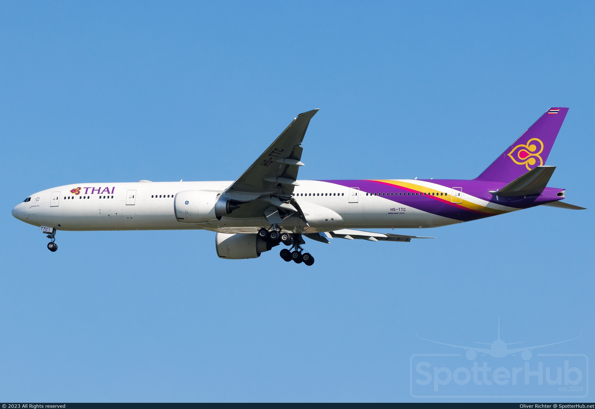 Photo of HS-TTC - Boeing 777-300(ER) operated by Thai Airways International