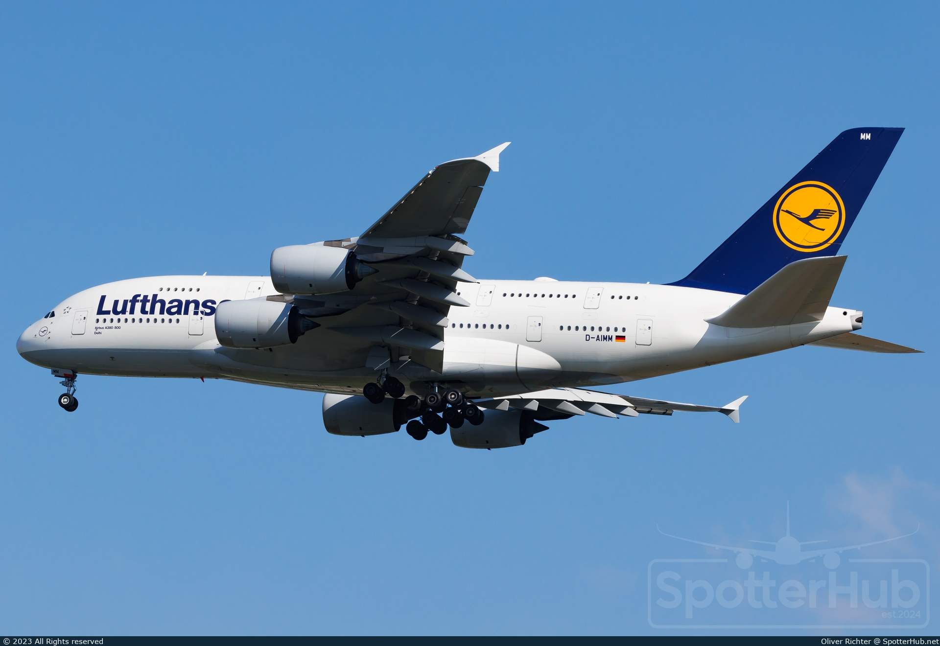 Photo of D-AIMM - Airbus A380-841 operated by Lufthansa