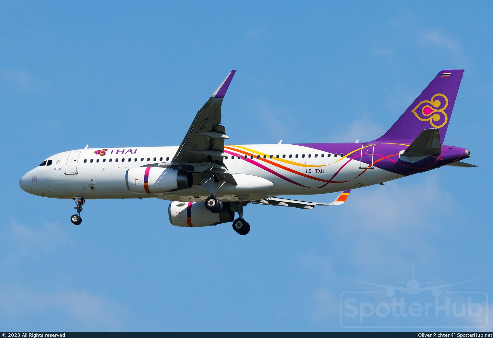 Photo of HS-TXH - Airbus A320-232 operated by Thai Airways International