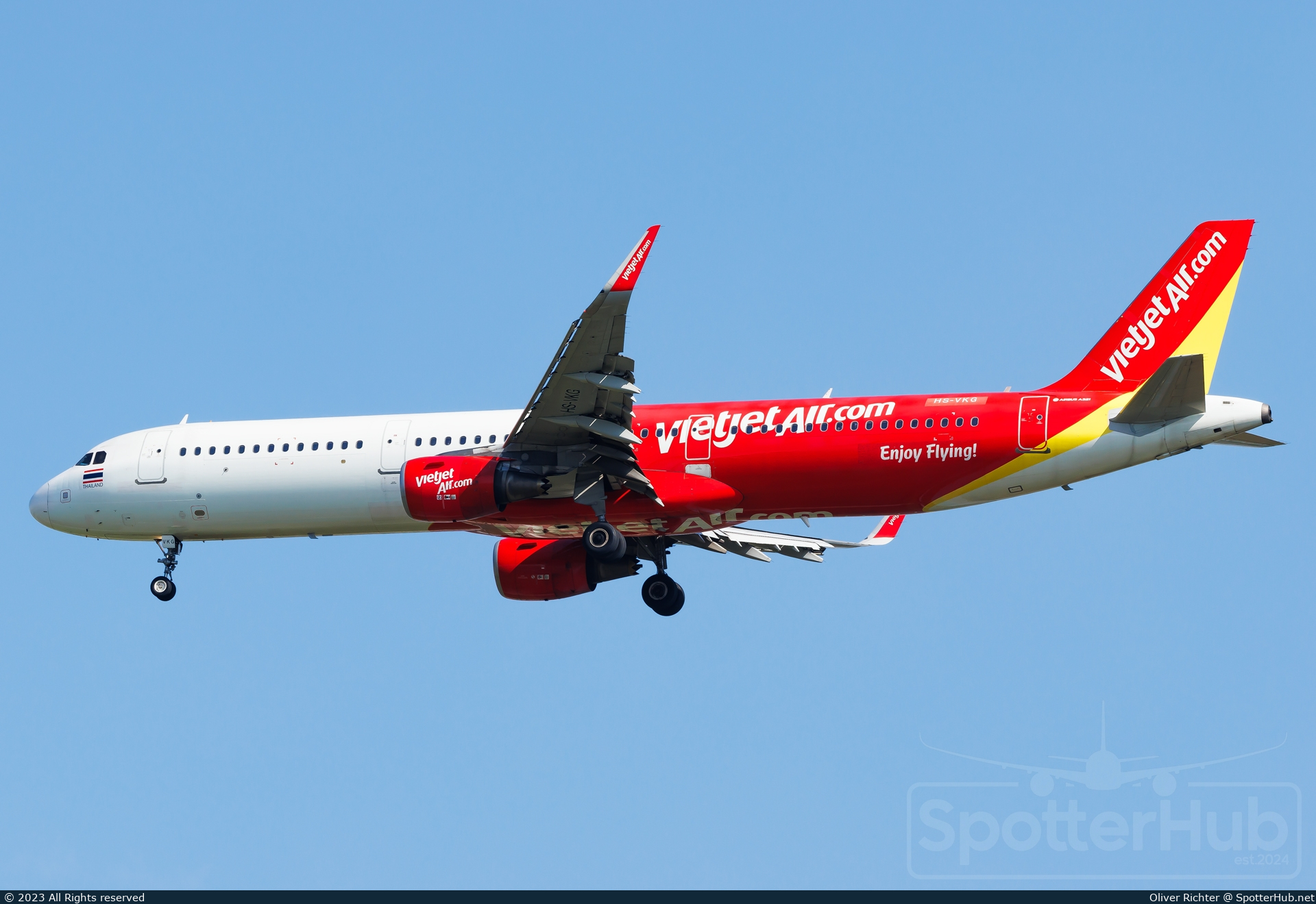 Photo of HS-VKG - Airbus A321-211 operated by Thai VietJet Air