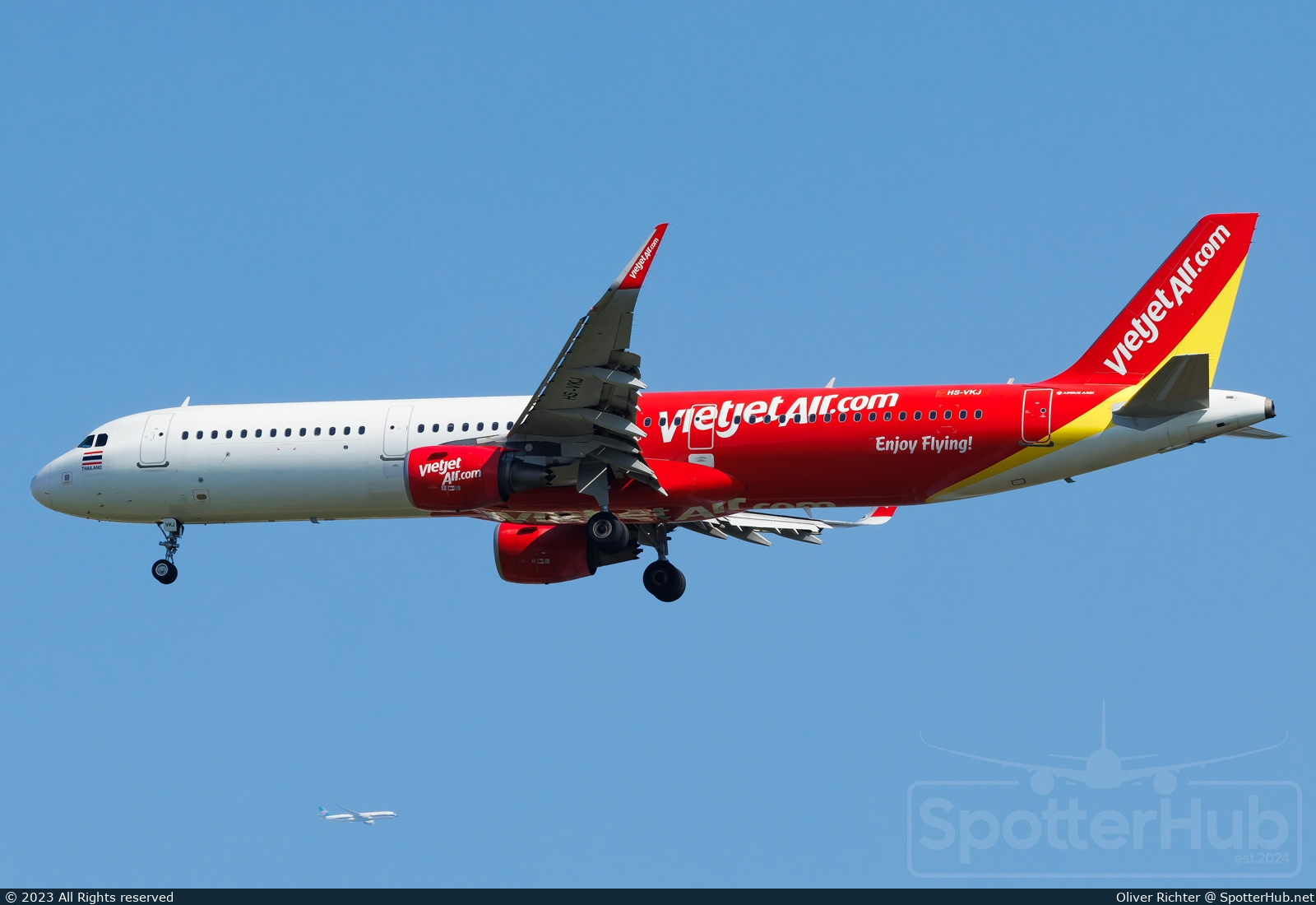 Photo of HS-VKJ - Airbus A321-211 operated by Thai VietJet Air