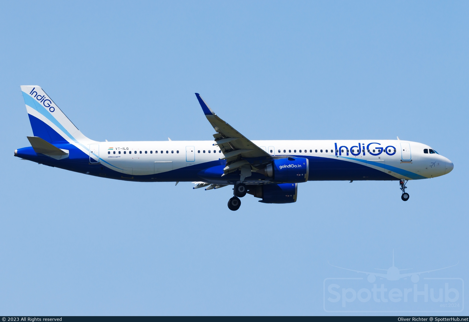 Photo of VT-ILG - Airbus A321-252NX operated by IndiGo