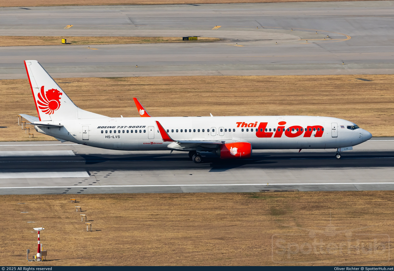 Photo of HS-LVS - Boeing 737-9GP(ER) operated by Thai Lion Air
