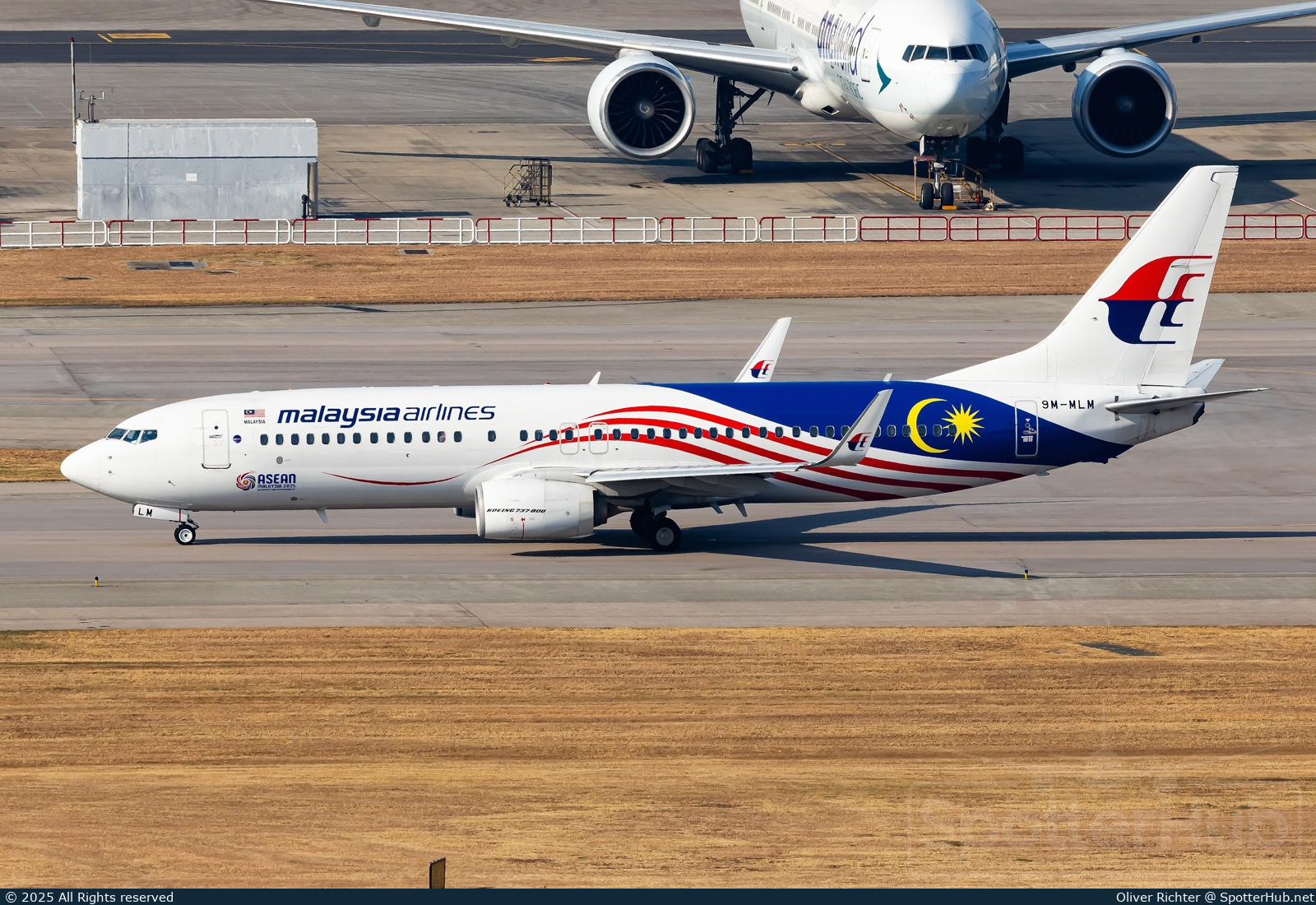 Photo of 9M-MLM - Boeing 737-8H6 operated by Malaysia Airlines