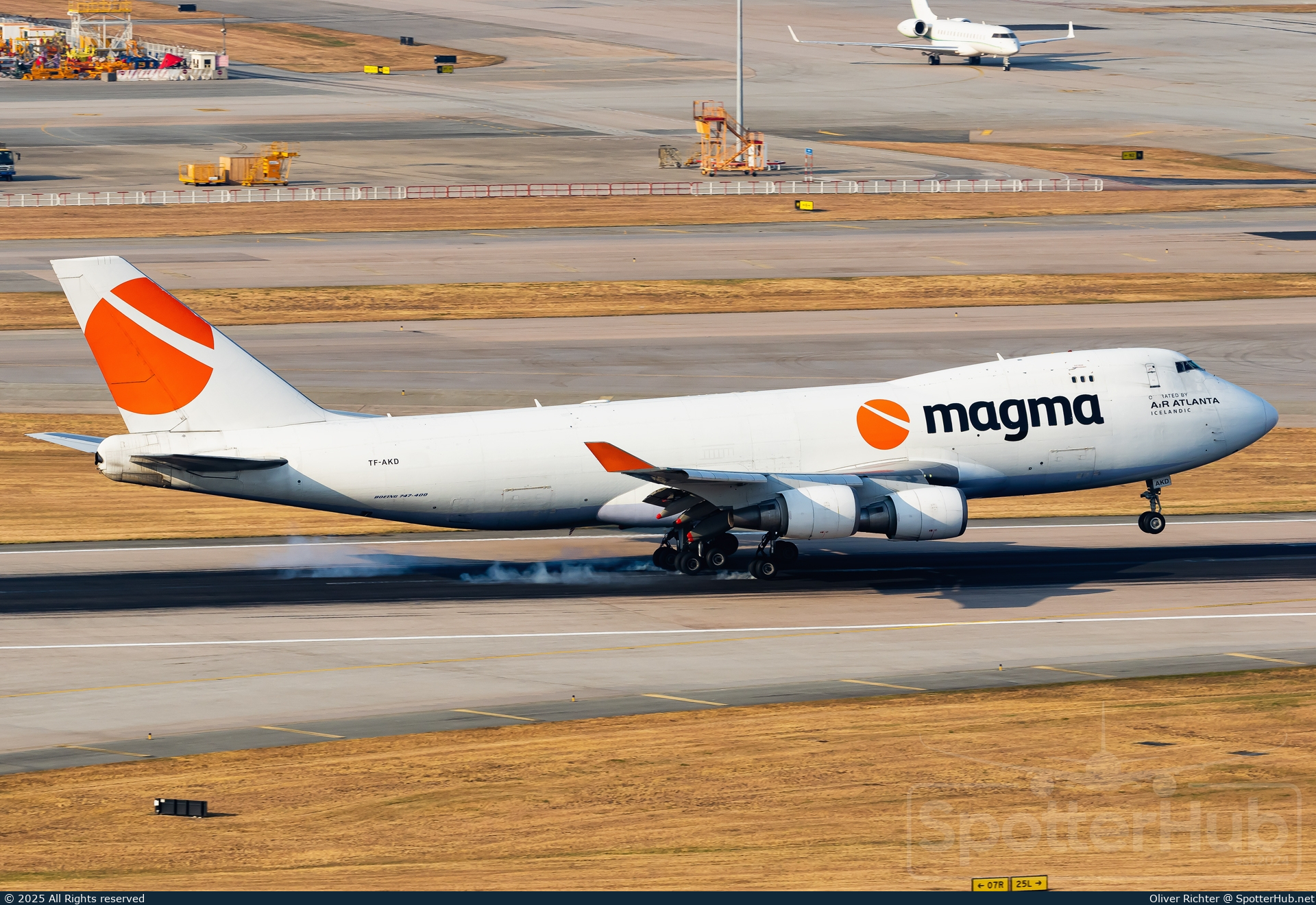 Photo of TF-AKD - Boeing 747-409F operated by Magma Aviation (opb Air Atlanta Icelandic)