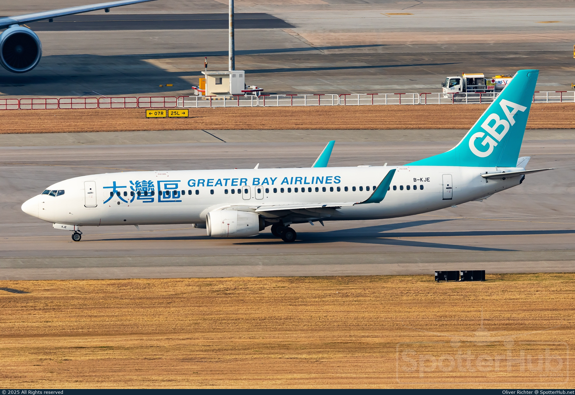Photo of B-KJE - Boeing 737-83Z operated by Greater Bay Airlines