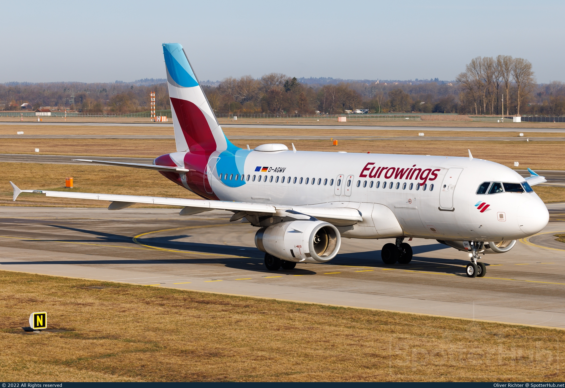 Photo of D-AGWV - Airbus A319-132 operated by Eurowings