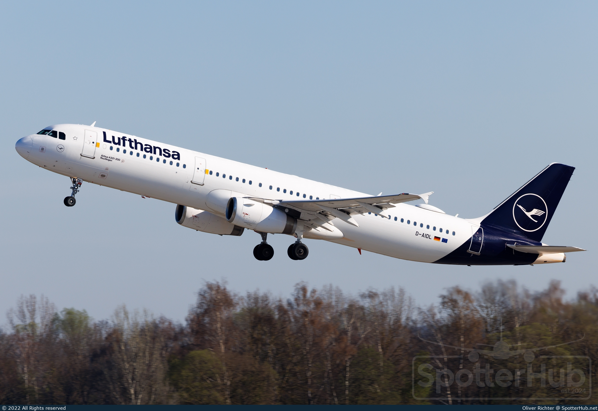 Photo of D-AIDL - Airbus A321-231 operated by Lufthansa