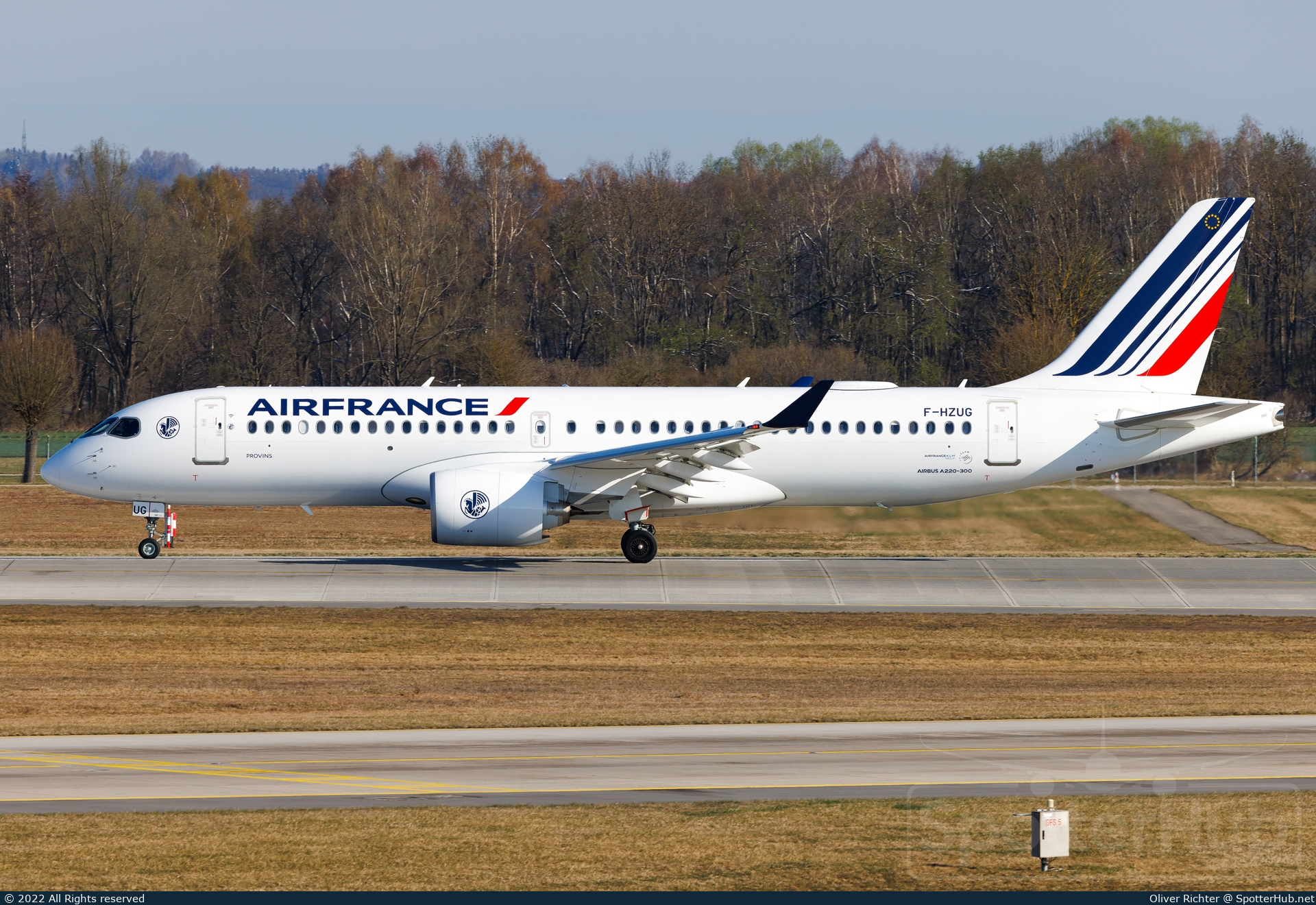 Photo of F-HZUG - Airbus A220-300 operated by Air France