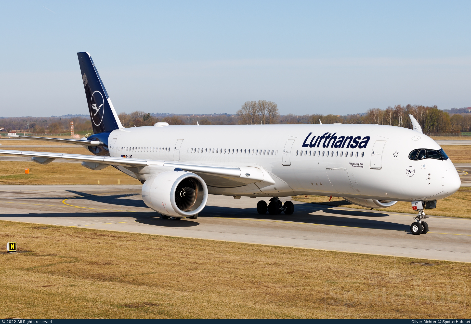 Photo of D-AIXP - Airbus A350-941 operated by Lufthansa