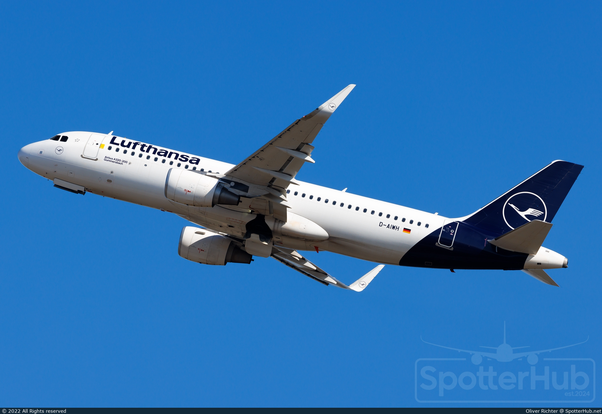 Photo of D-AIWH - Airbus A320-214 operated by Lufthansa