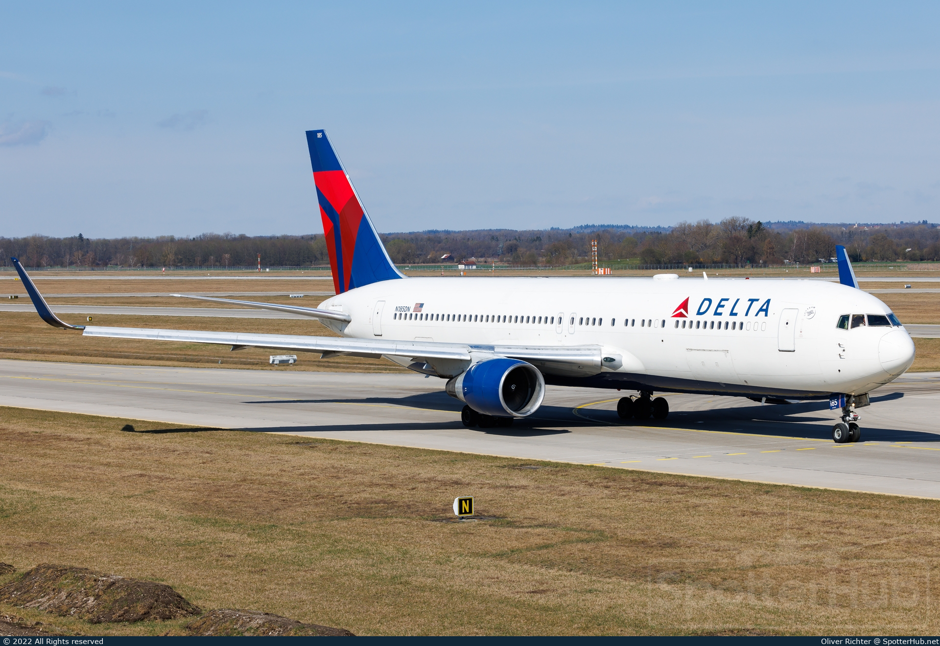 Photo of N185DN - Boeing 767-332(ER) operated by Delta Air Lines