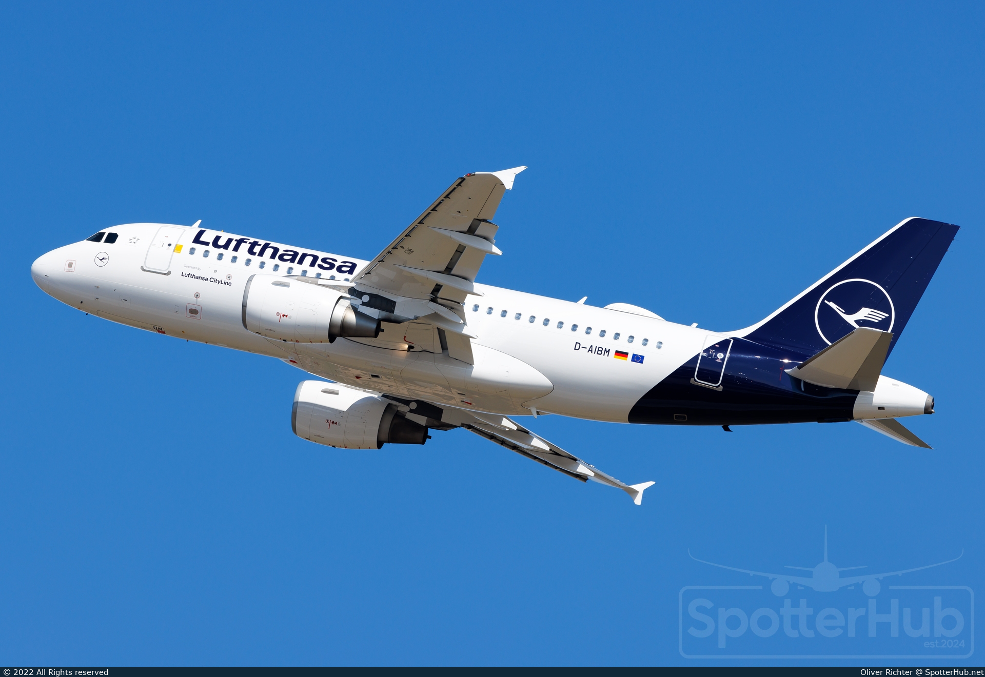 Photo of D-AIBM - Airbus A319-112 operated by Lufthansa CityLine