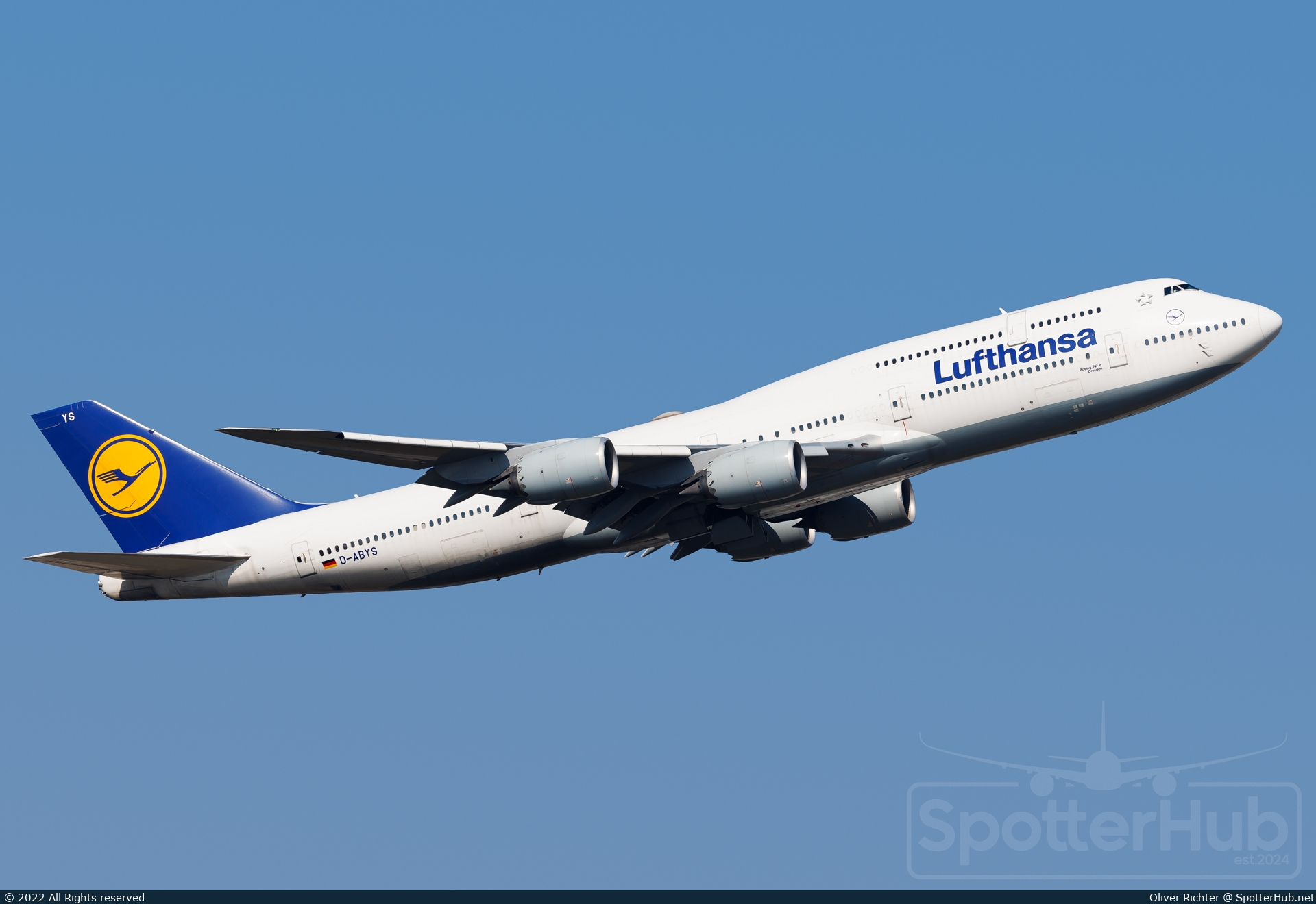 Photo of D-ABYS - Boeing 747-830 operated by Lufthansa