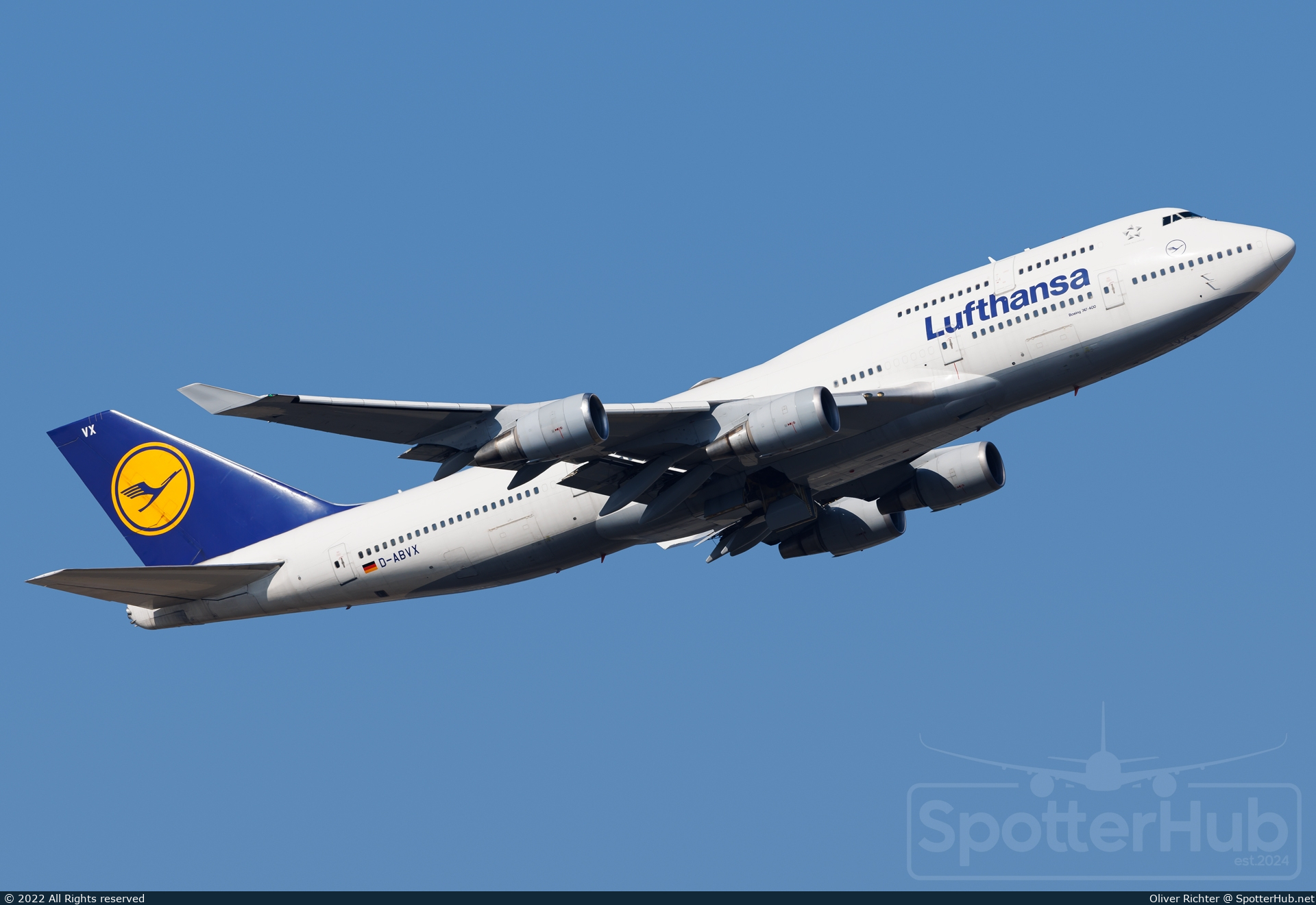 Photo of D-ABVX - Boeing 747-430 operated by Lufthansa