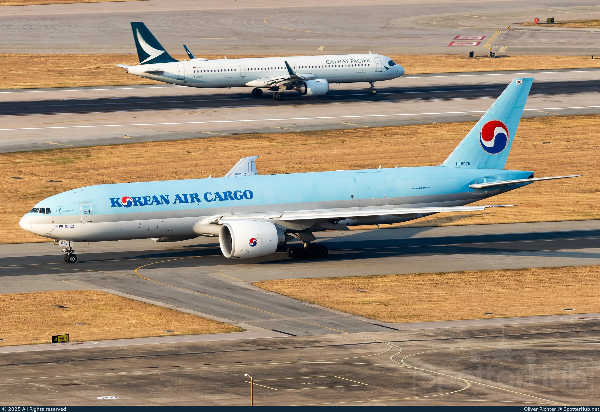 Photo of HL8076 - Boeing 777-FEZ operated by Korean Air Cargo
