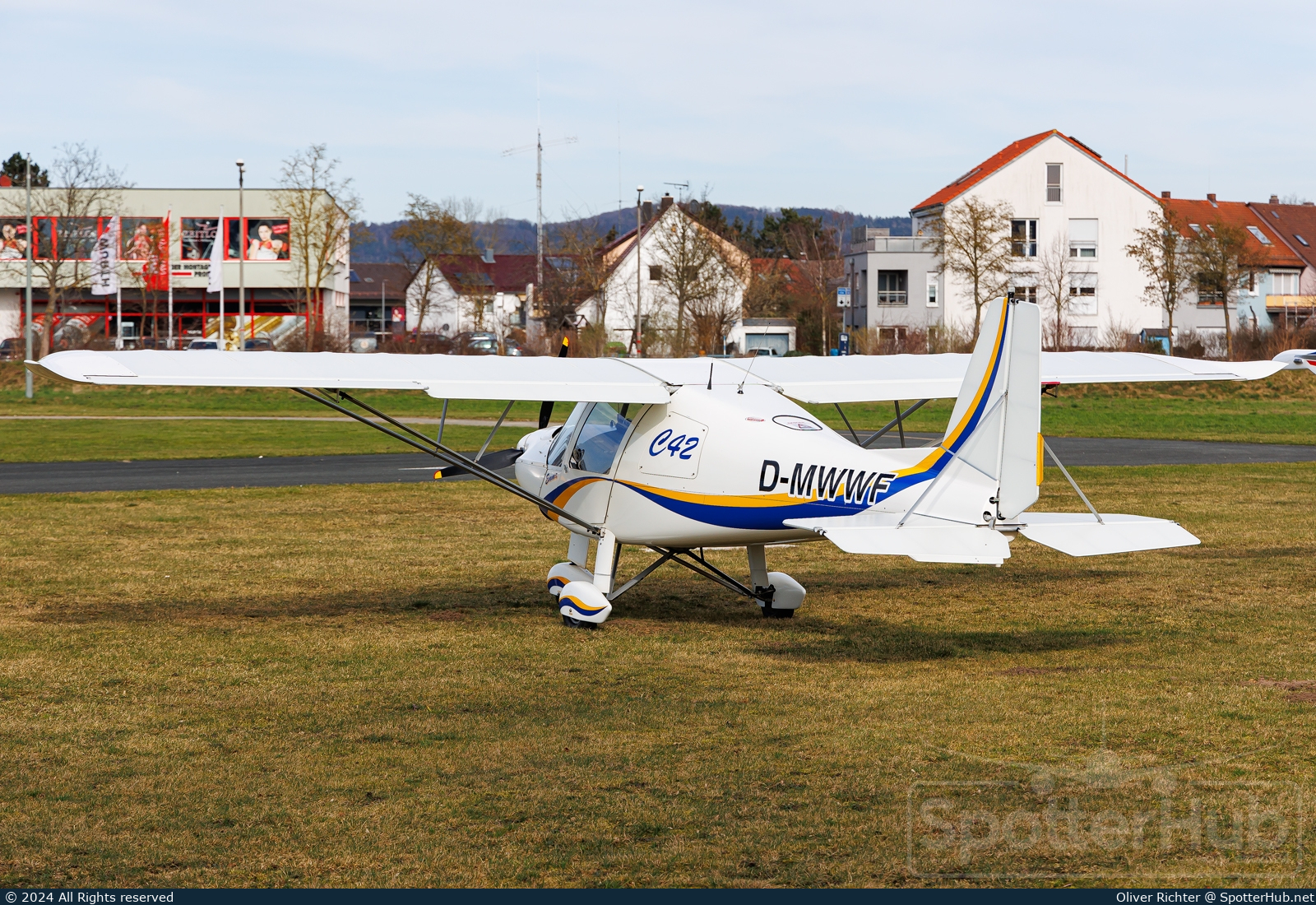 Photo of D-MWWF - Comco Ikarus C42 operated by Private