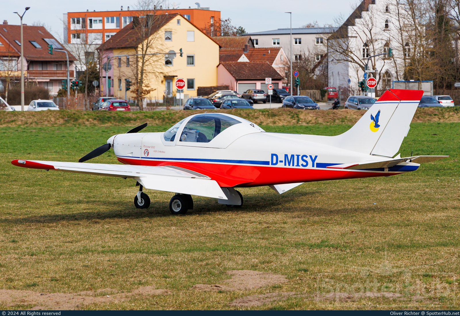 Photo of D-MISY - Alpi Pioneer 300 Standard operated by Private