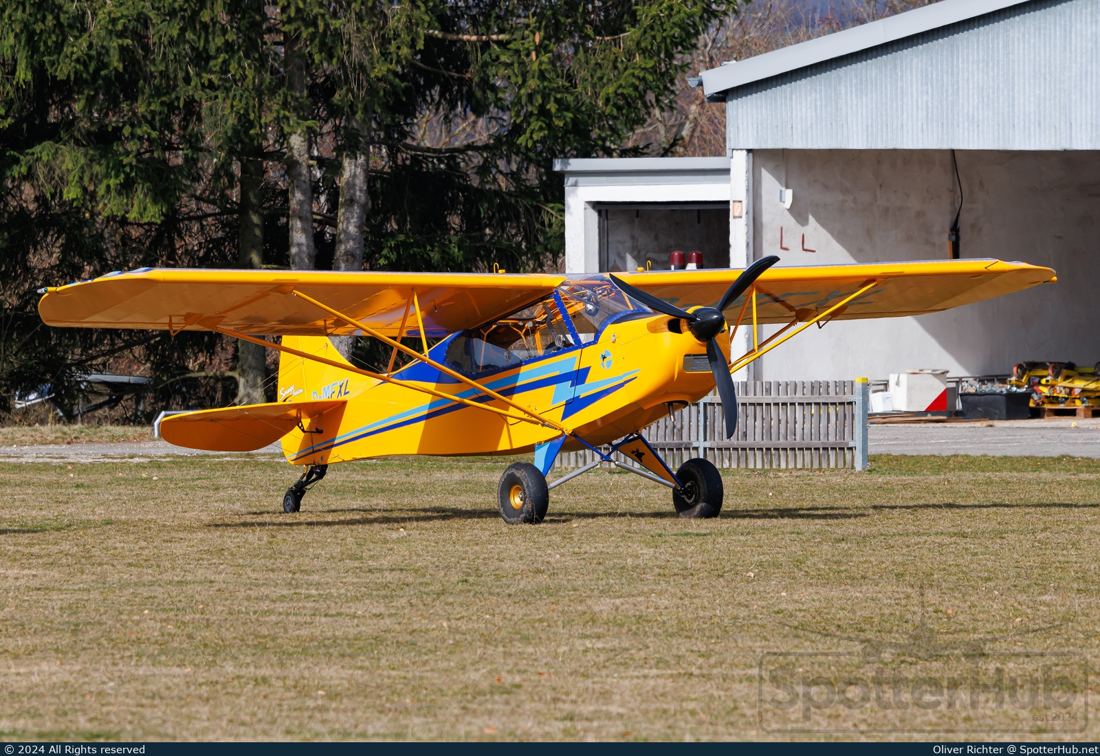 Photo of D-MFXL - Zlin Savage Cruiser operated by Private