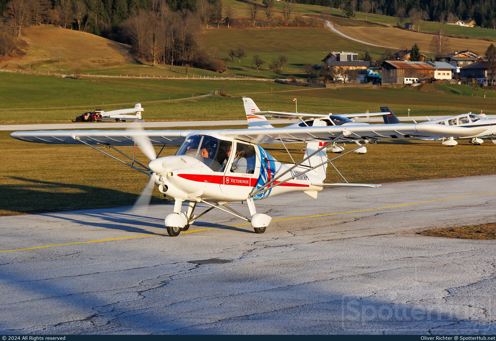 Photo of D-MMVA - Comco Ikarus C42 operated by Private
