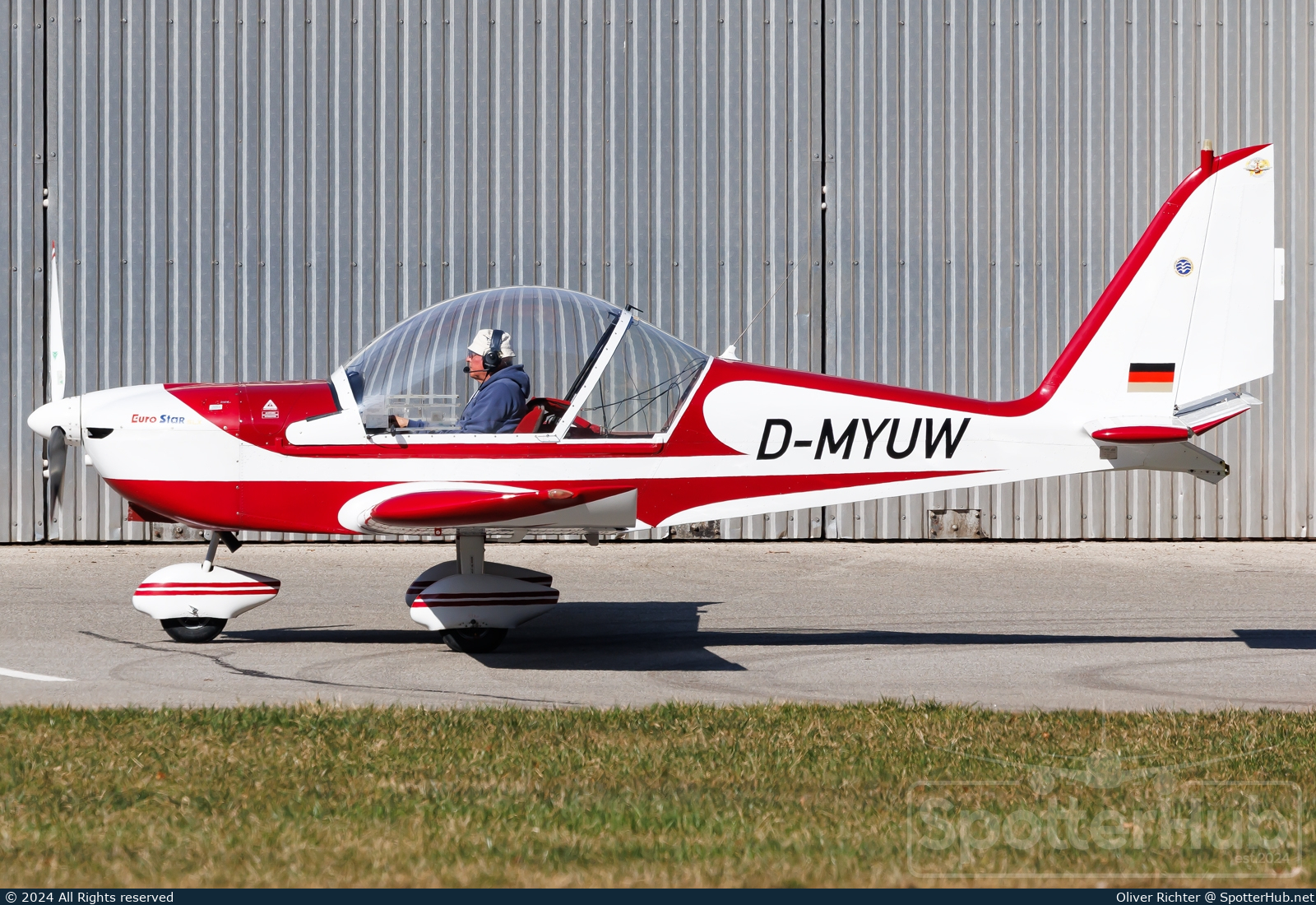 Photo of D-MYUW - Evektor EuroStar SLX operated by Deutsche Alpensegelflugschule Unterwössen