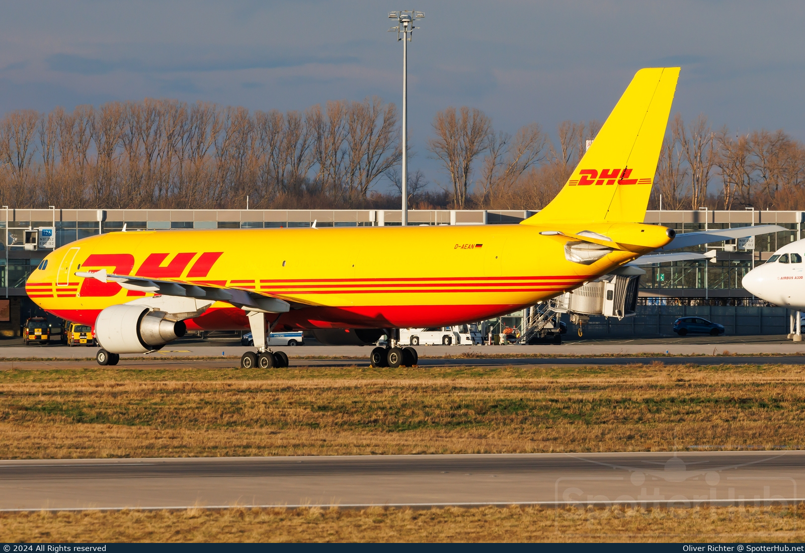 Photo of D-AEAN - Airbus A300B4-622R(F) operated by European Air Transport