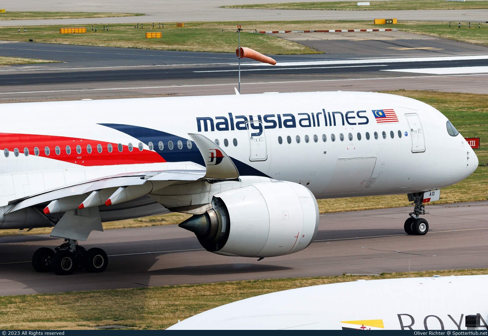 Photo of 9M-MAD - Airbus A350-941 operated by Malaysia Airlines