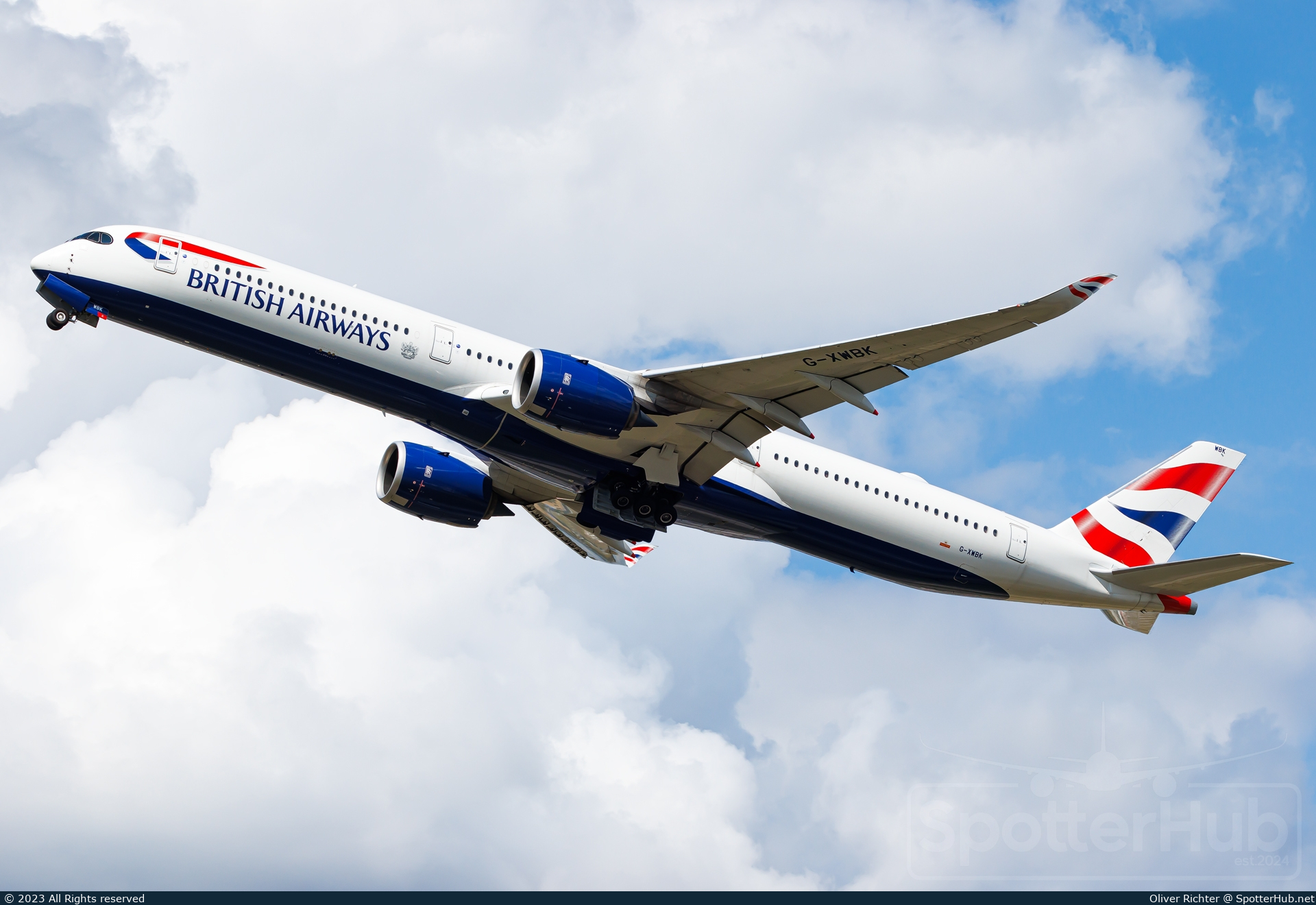 Photo of G-XWBK - Airbus A350-1041 operated by British Airways