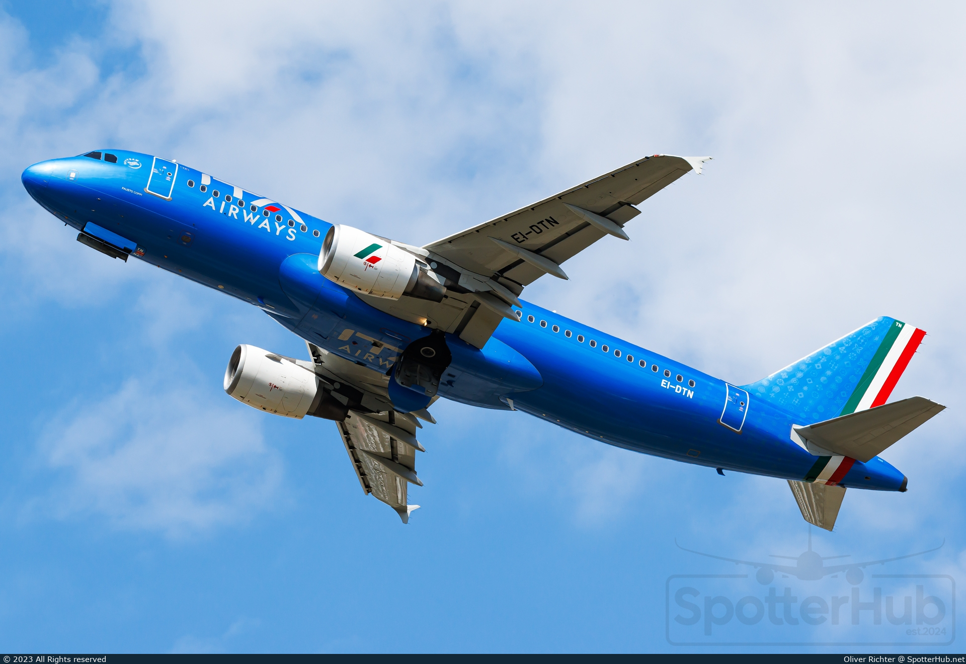 Photo of EI-DTN - Airbus A320-216 operated by ITA Airways