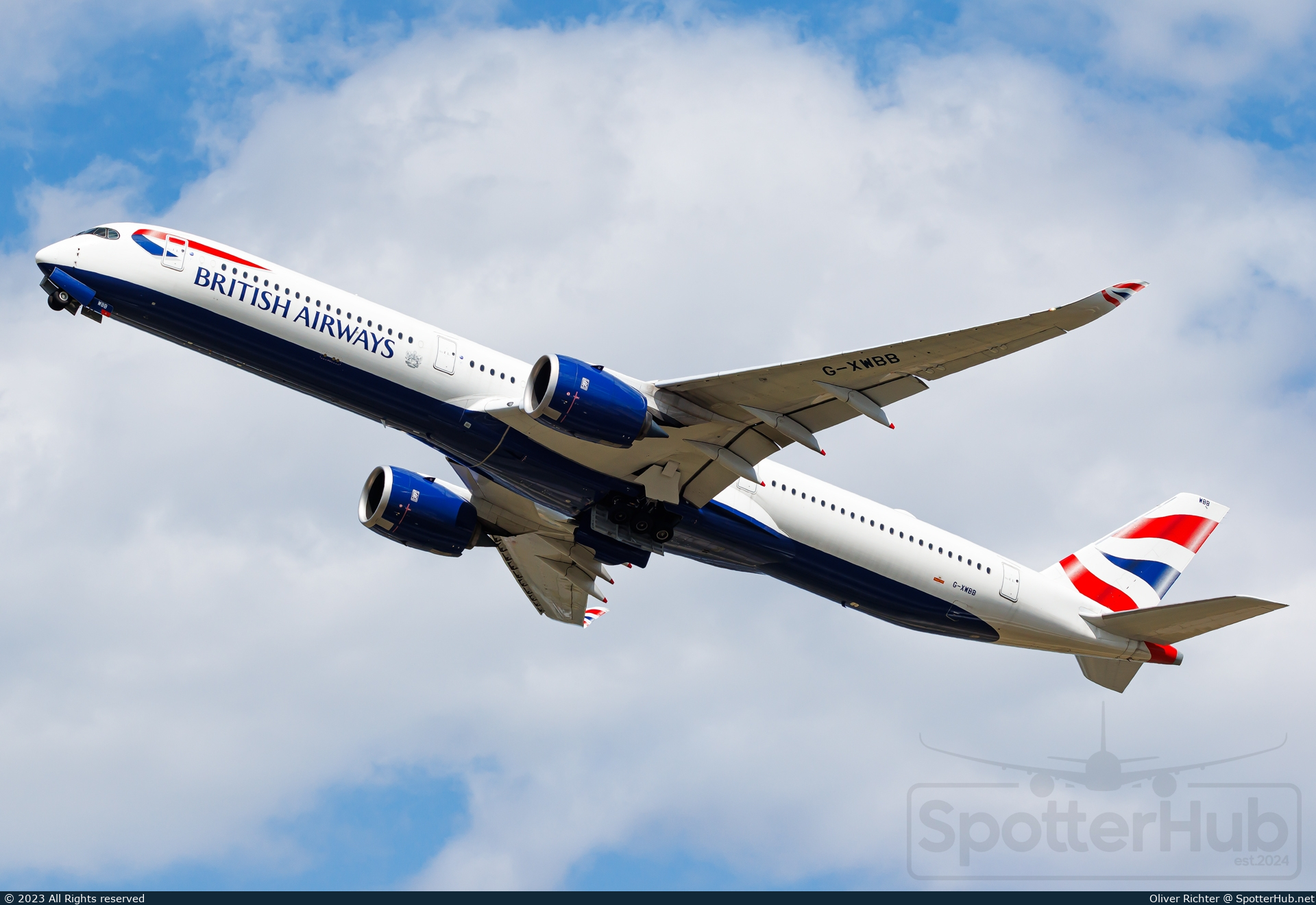 Photo of G-XWBB - Airbus A350-1041 operated by British Airways