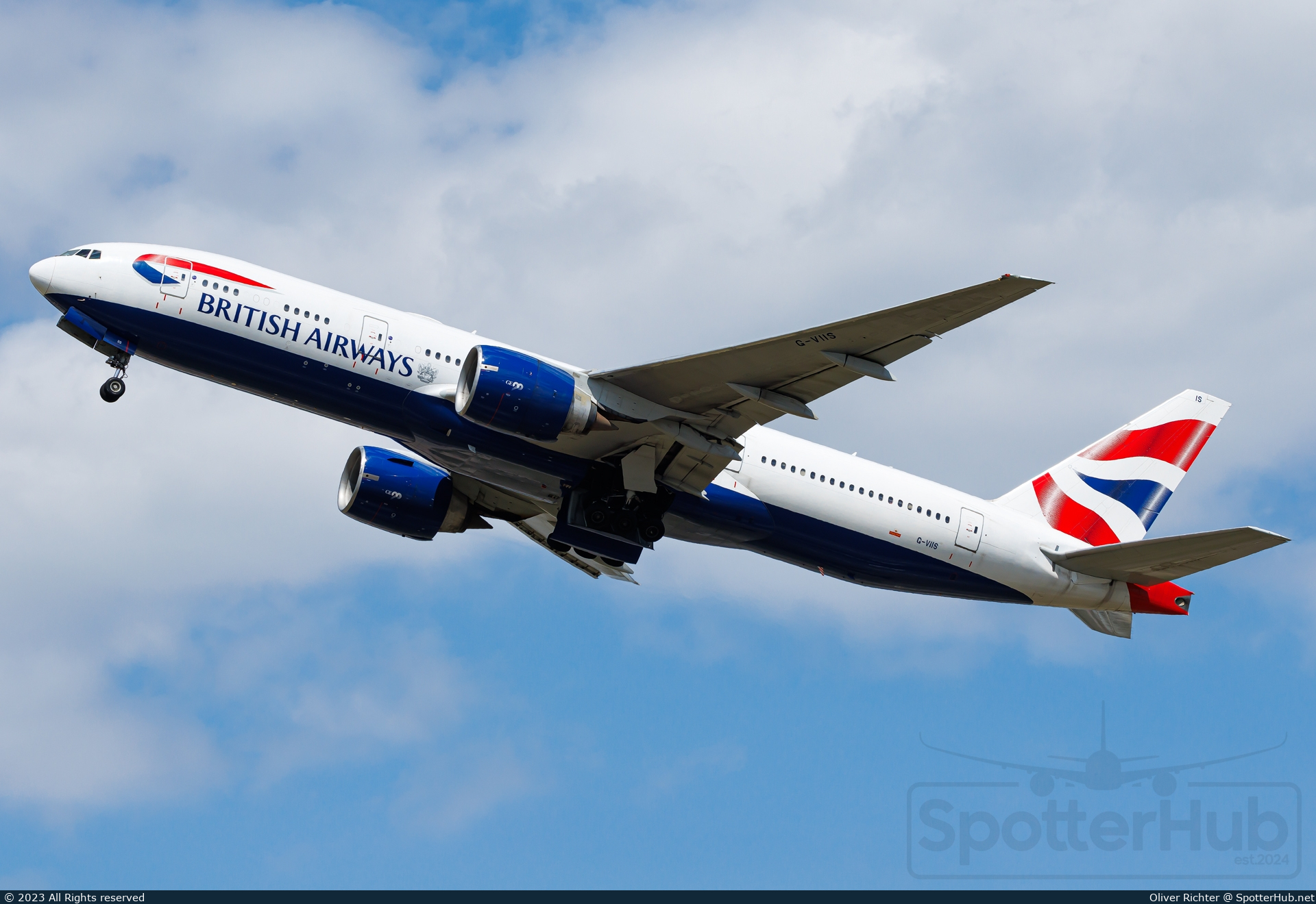 Photo of G-VIIS - Boeing 777-236(ER) operated by British Airways