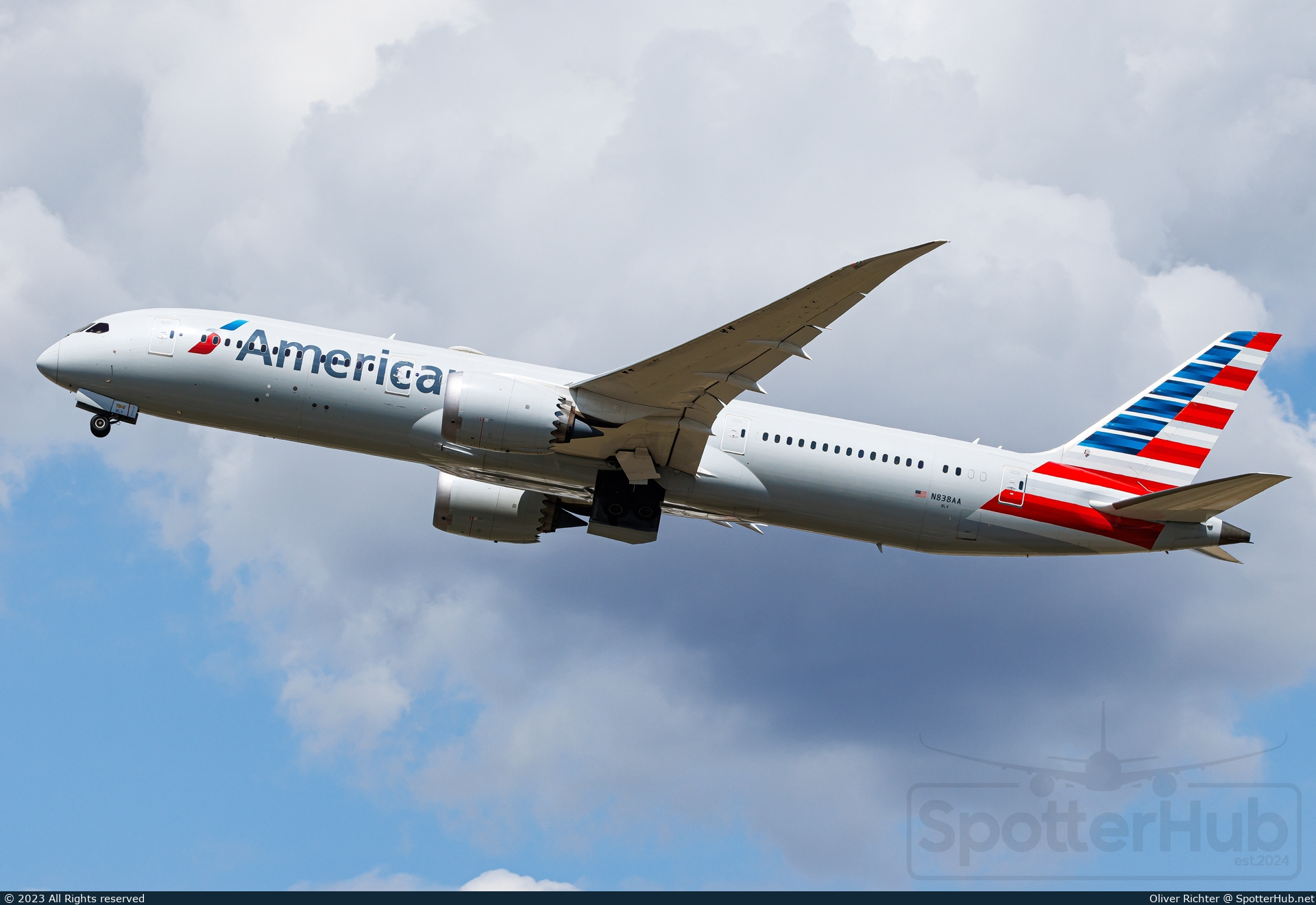 Photo of N838AA - Boeing 787-9 Dreamliner operated by American Airlines