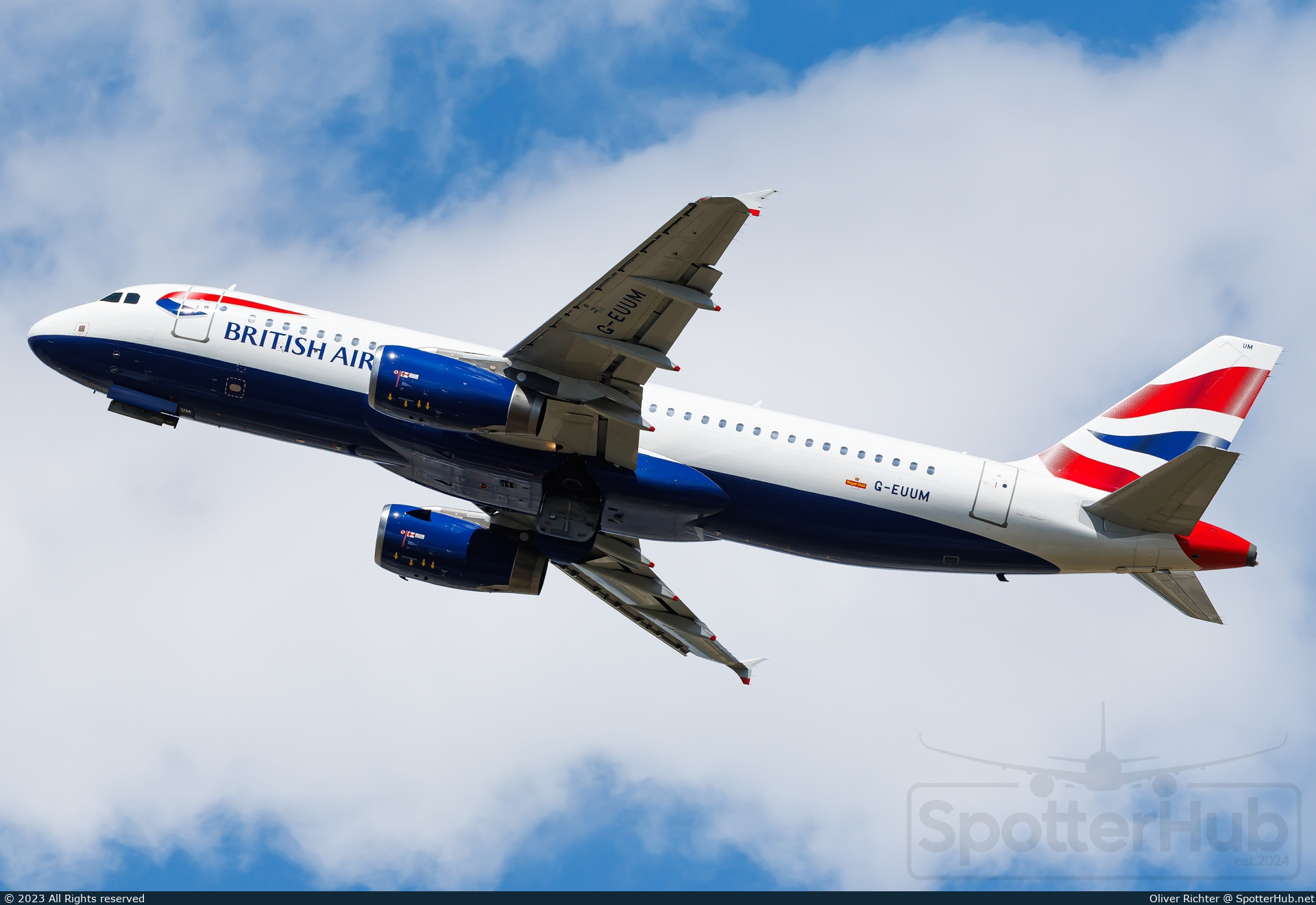 Photo of G-EUUM - Airbus A320-232 operated by British Airways