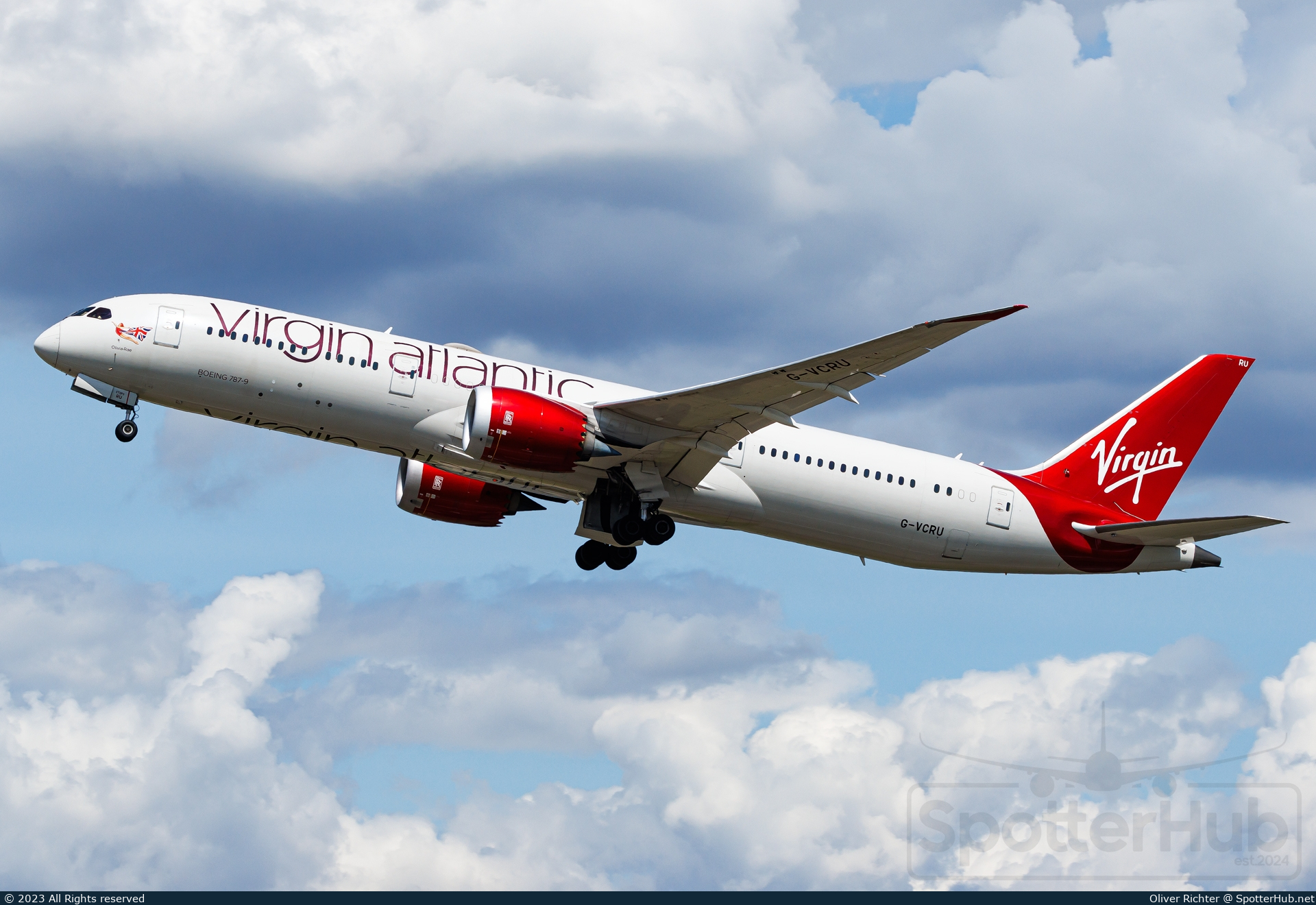 Photo of G-VCRU - Boeing 787-9 Dreamliner operated by Virgin Atlantic Airways