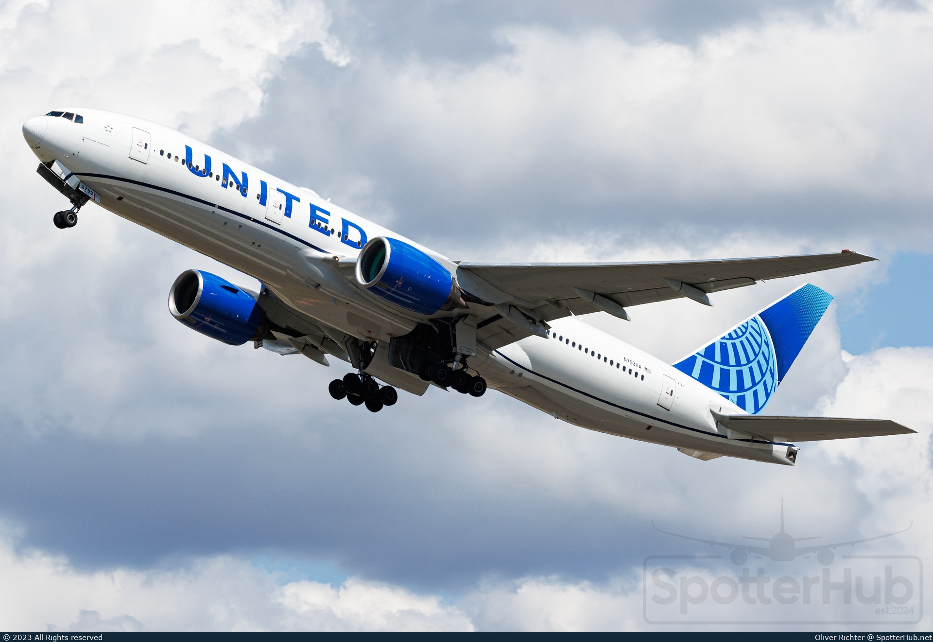 Photo of N793UA - Boeing 777-222(ER) operated by United Airlines