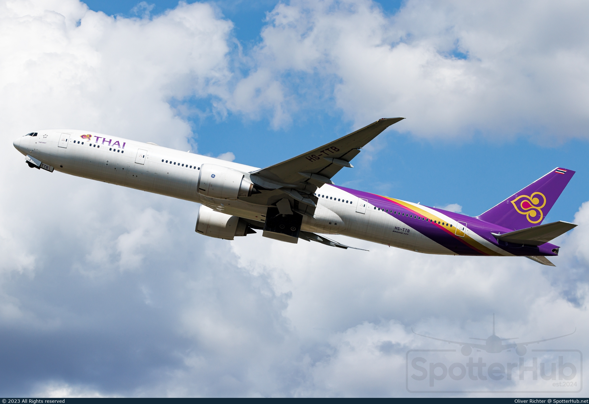 Photo of HS-TTB - Boeing 777-300(ER) operated by Thai Airways International