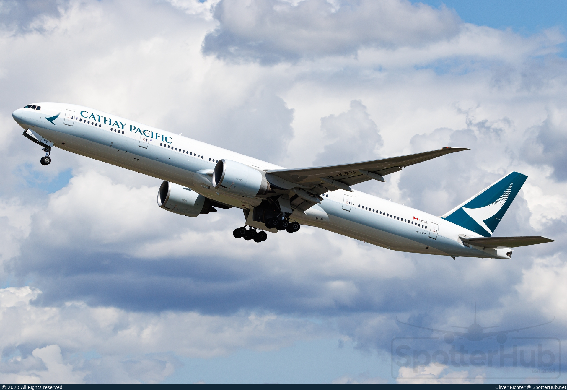 Photo of B-KPU - Boeing 777-367(ER) operated by Cathay Pacific Airways