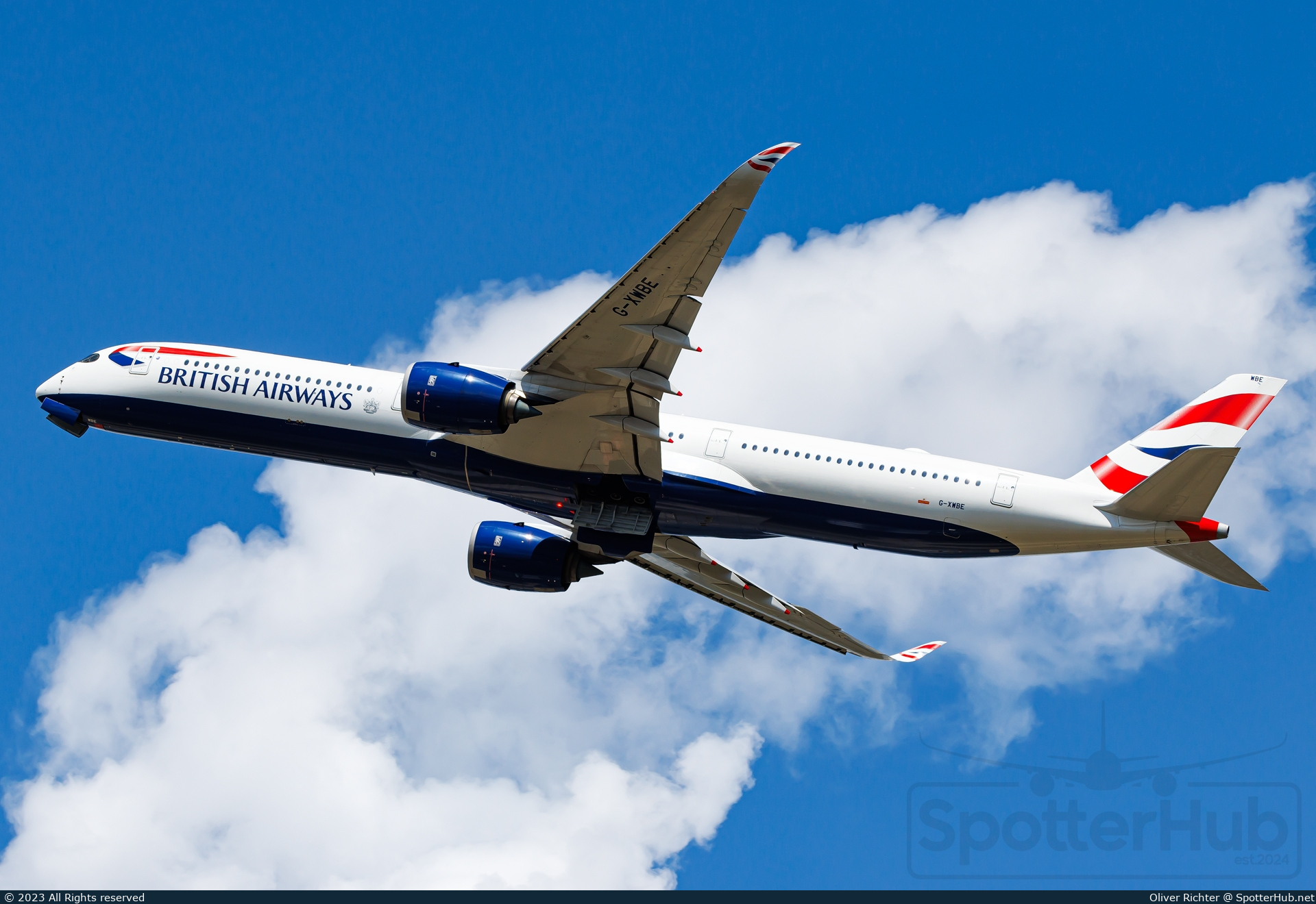 Photo of G-XWBE - Airbus A350-1041 operated by British Airways